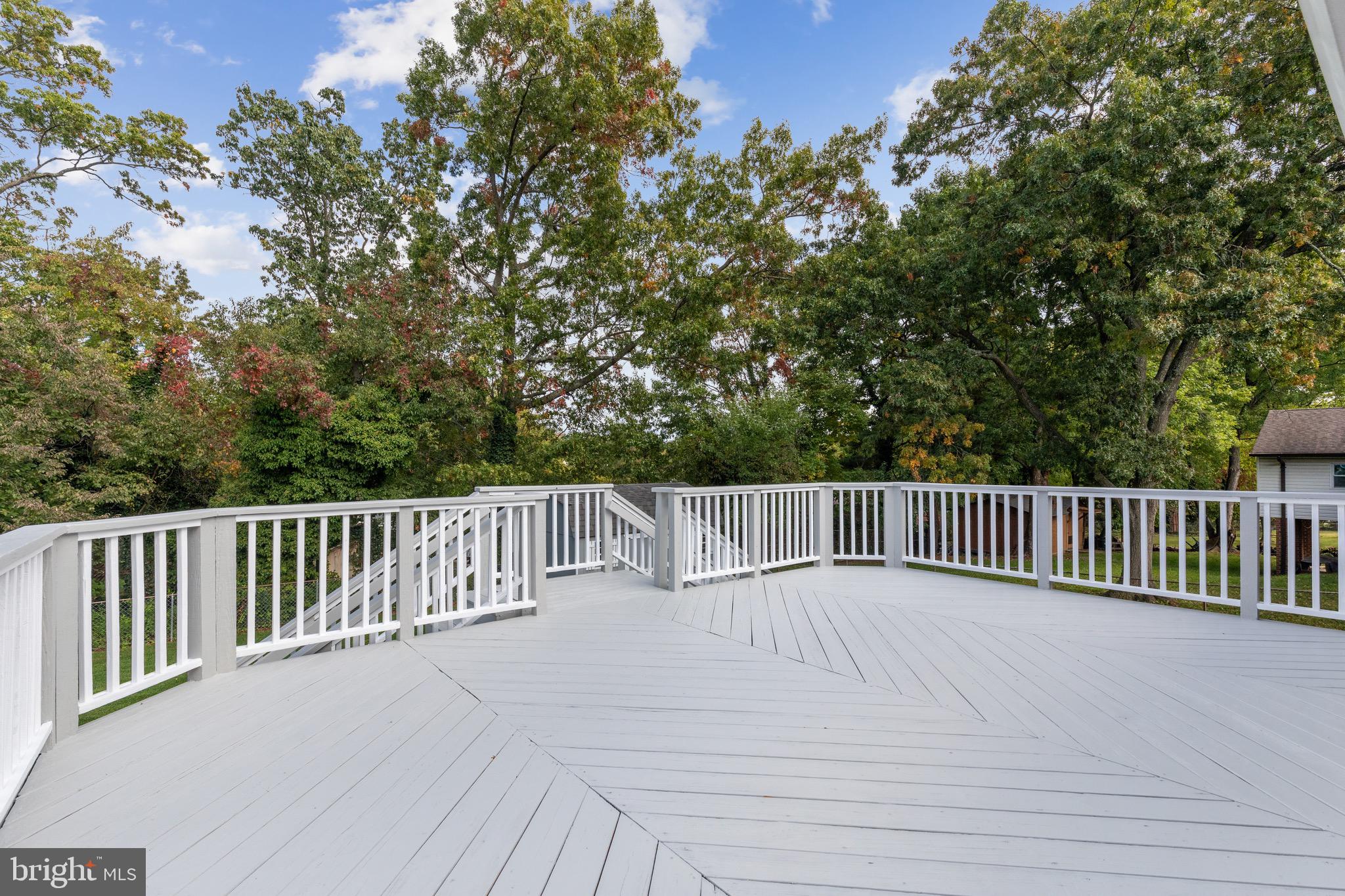 CALVERTON - Residential