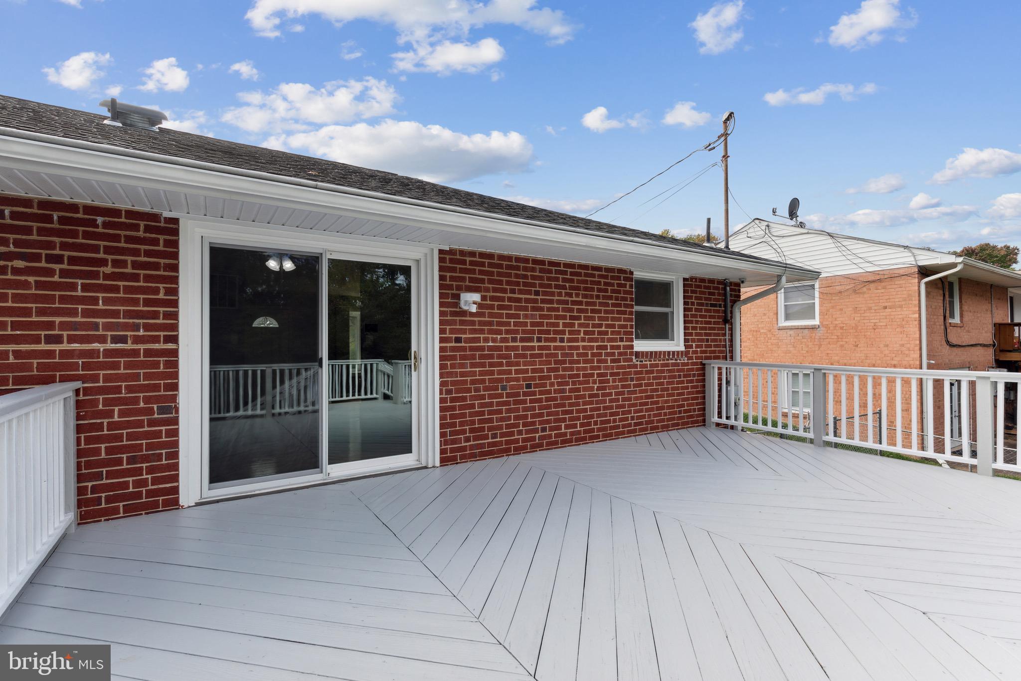 CALVERTON - Residential