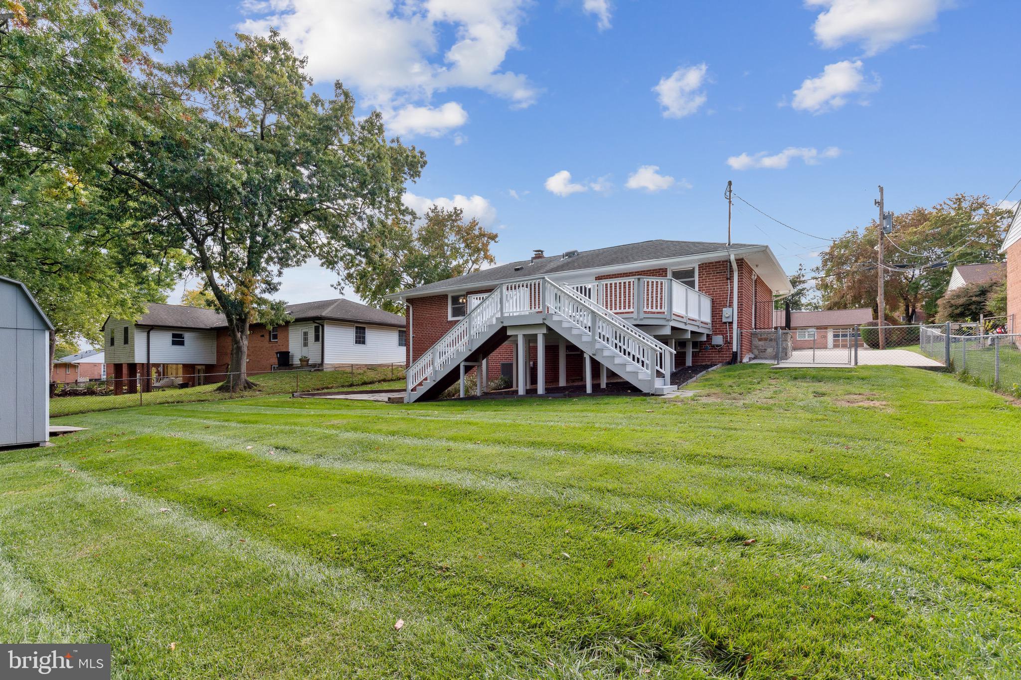 CALVERTON - Residential