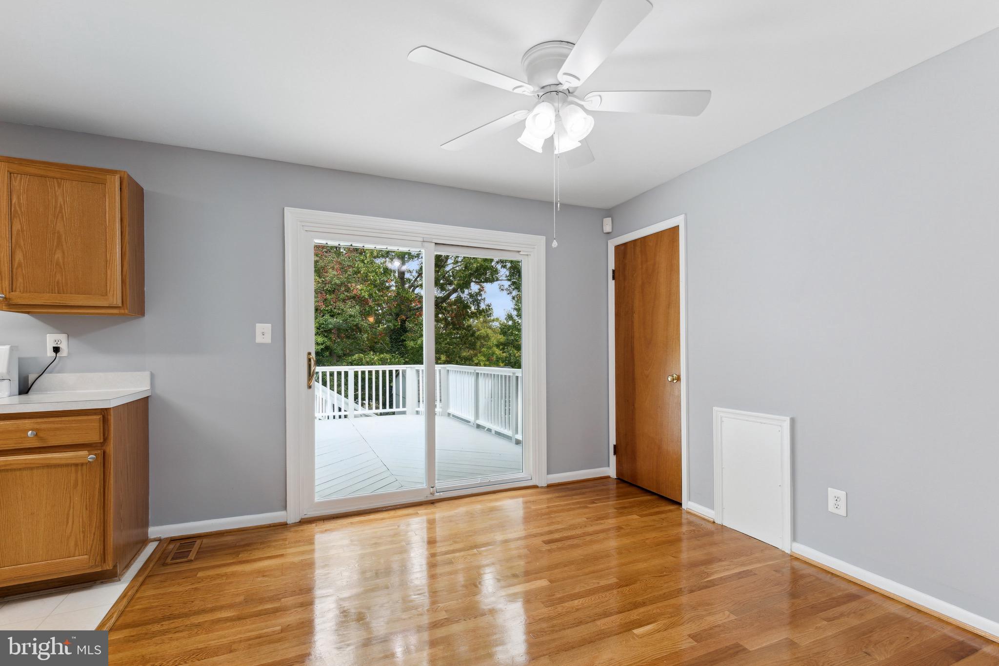 CALVERTON - Residential