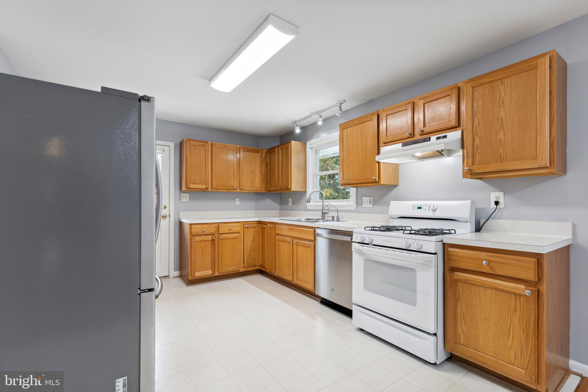 CALVERTON - Residential