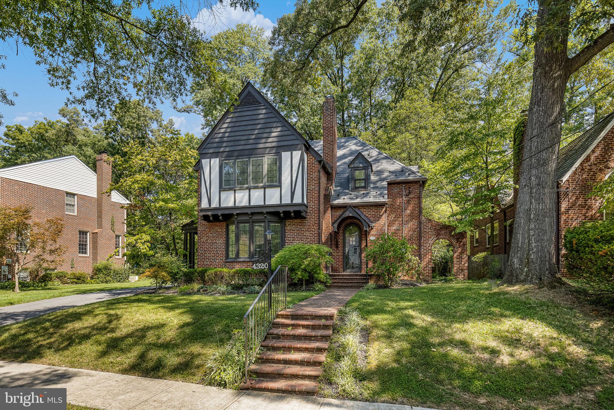 UNIVERSITY PARK - Residential