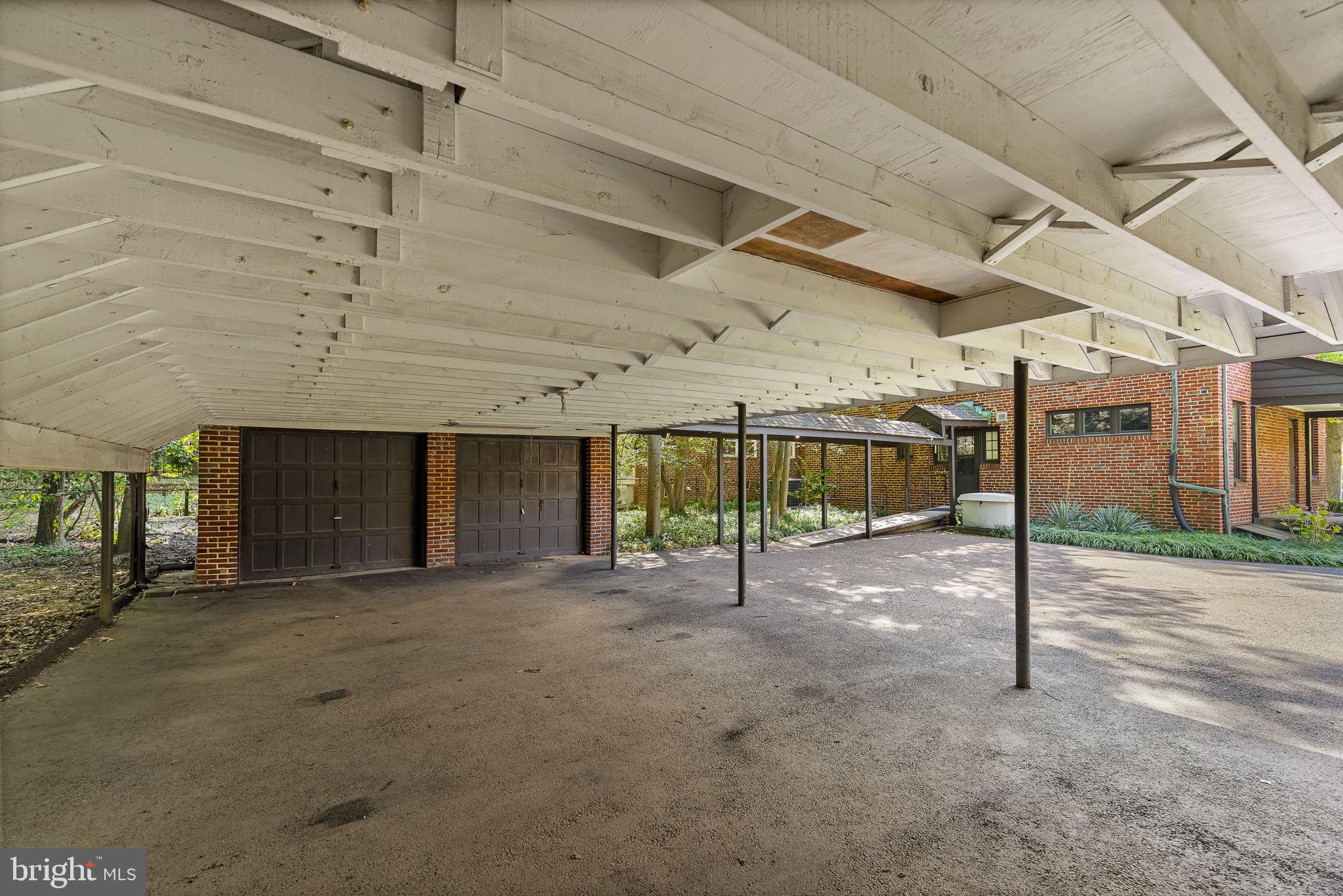 UNIVERSITY PARK - Residential