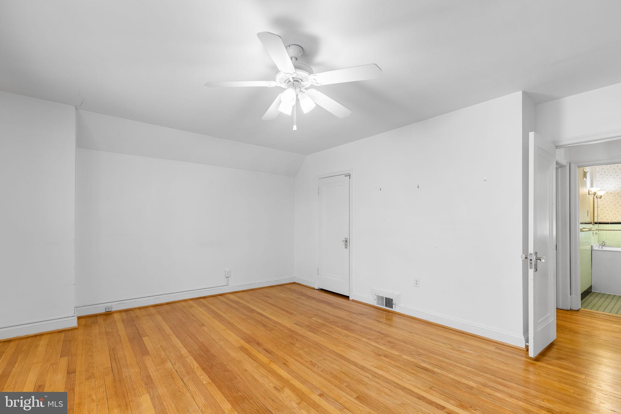 UNIVERSITY PARK - Residential