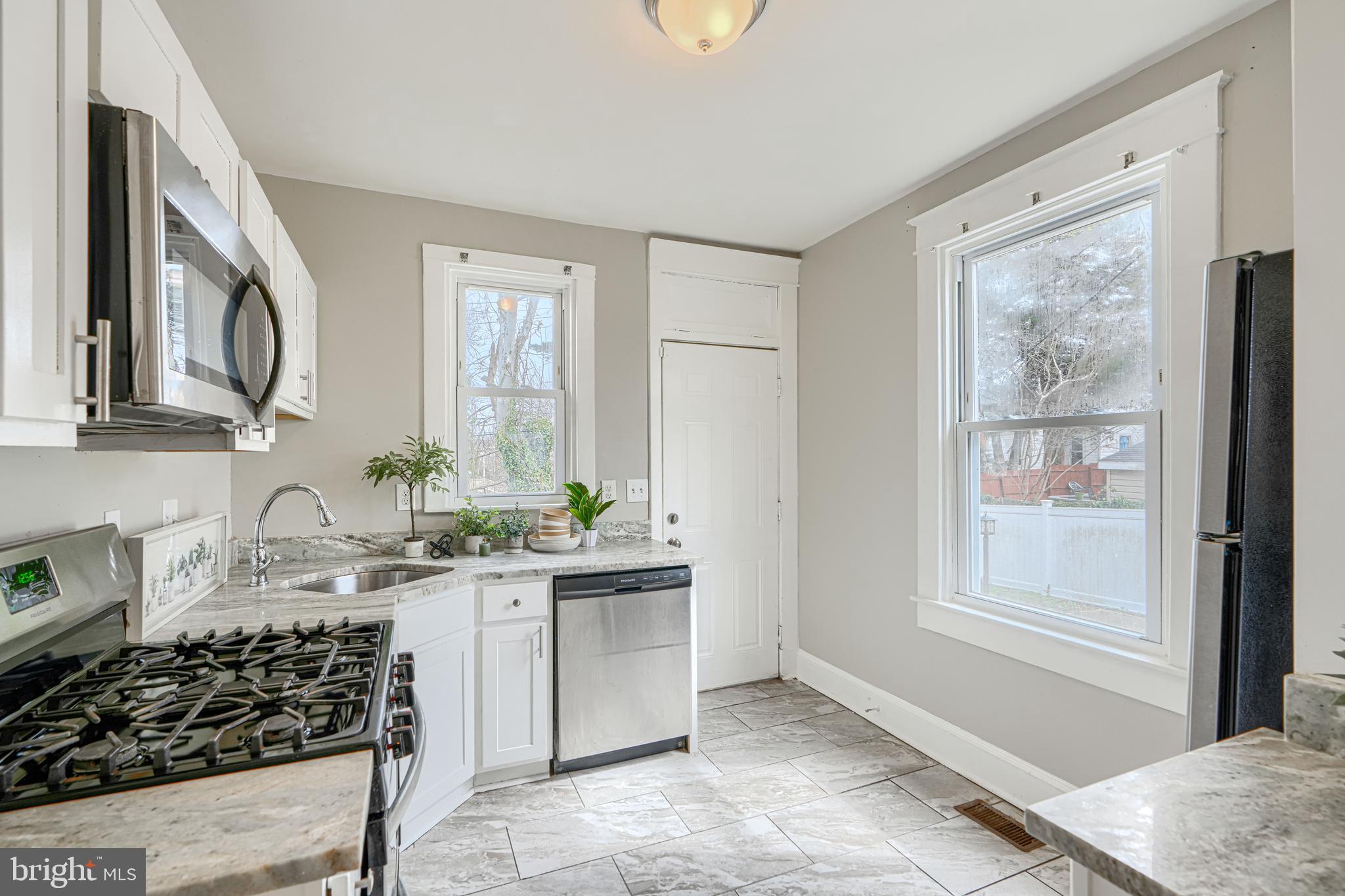 ARCADIA-BEVERLY HILLS HISTORIC DISTRICT - Residential Income