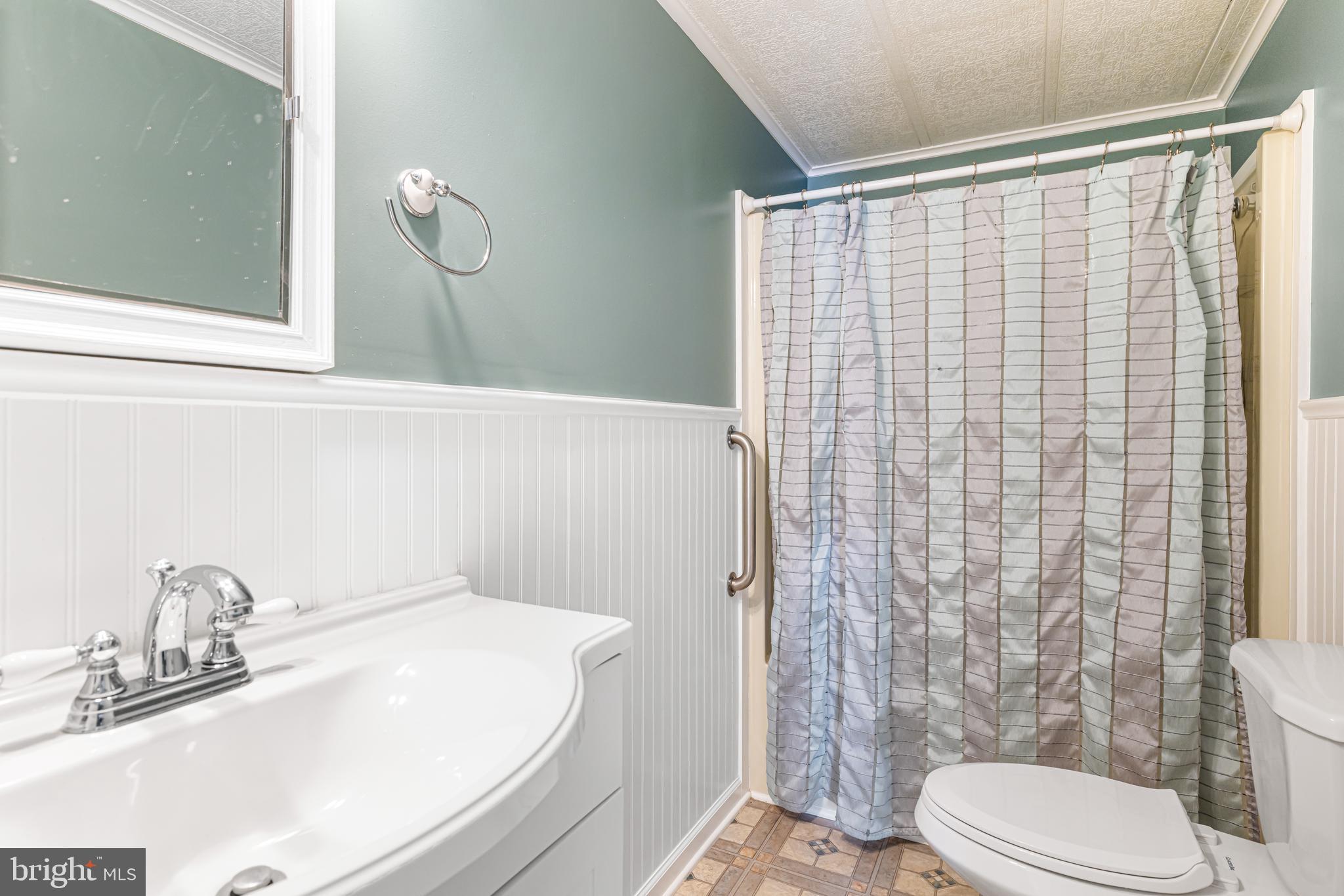 NESHAMINY FALLS - Residential