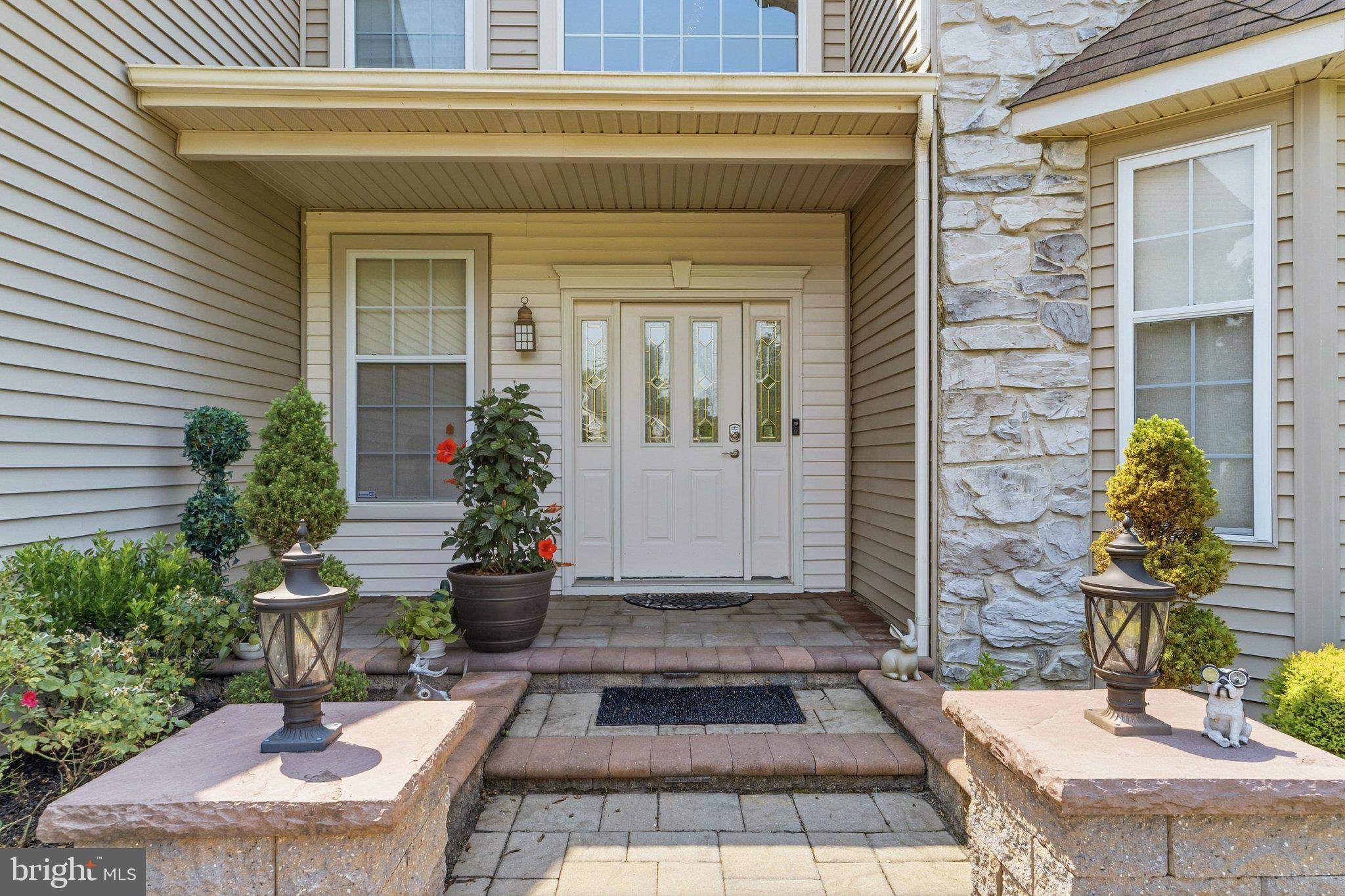 537 RIGGS AVENUE