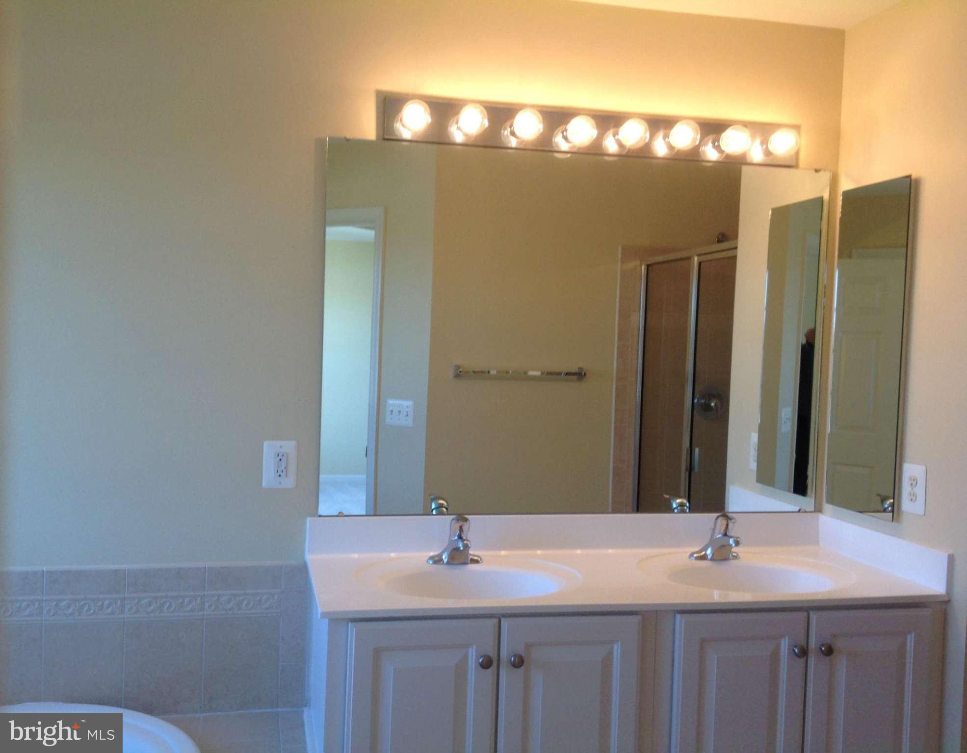 COTON COMMONS - Residential