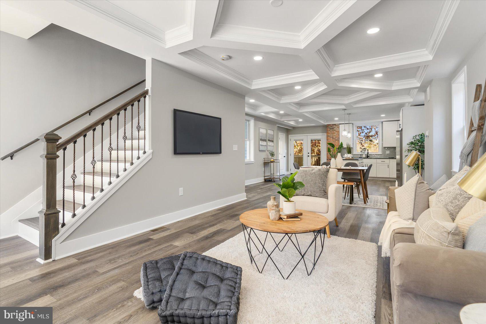 MOUNT WASHINGTON - Residential