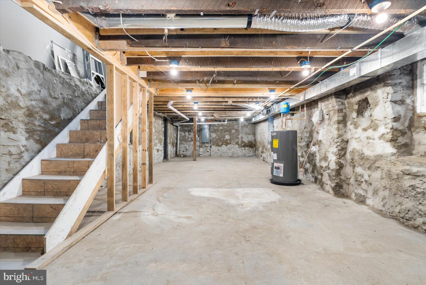 MOUNT WASHINGTON - Residential