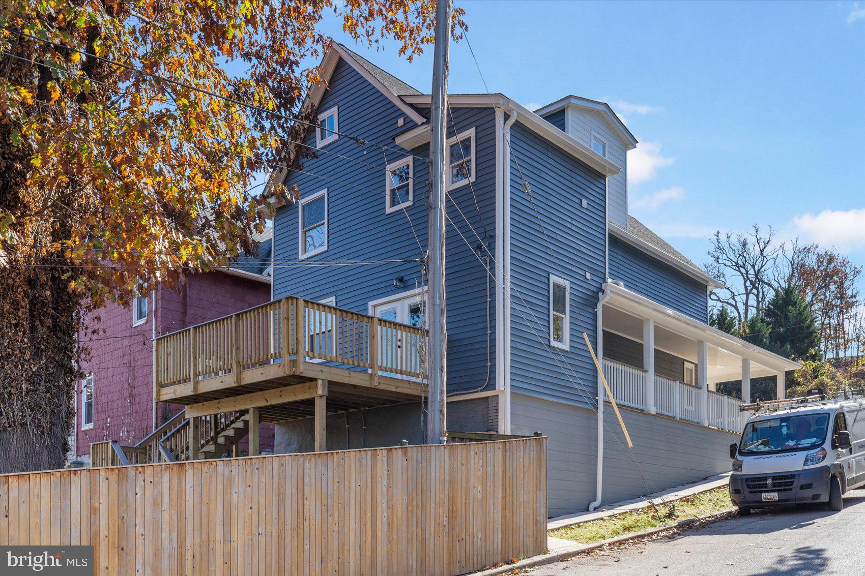 MOUNT WASHINGTON - Residential