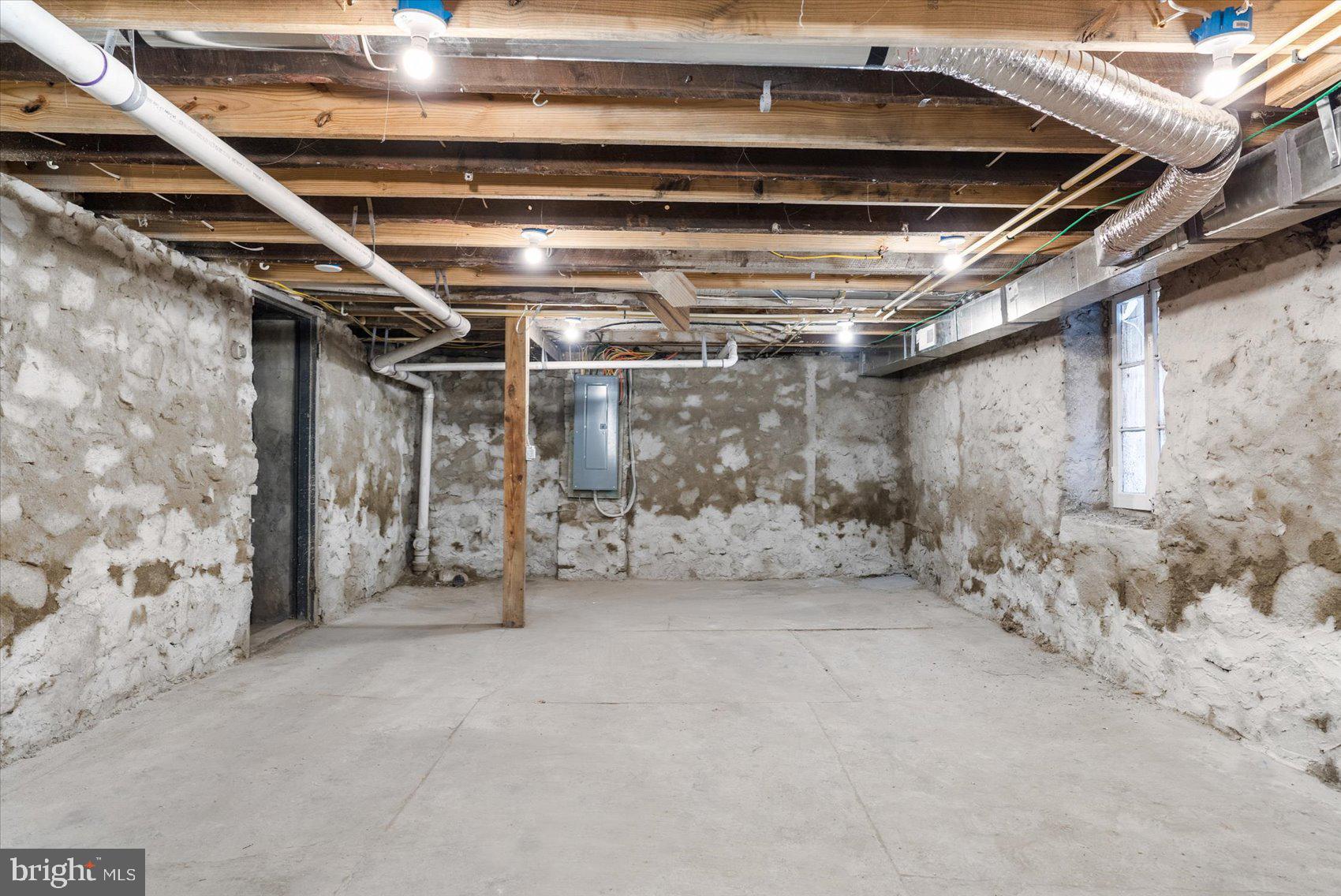 MOUNT WASHINGTON - Residential