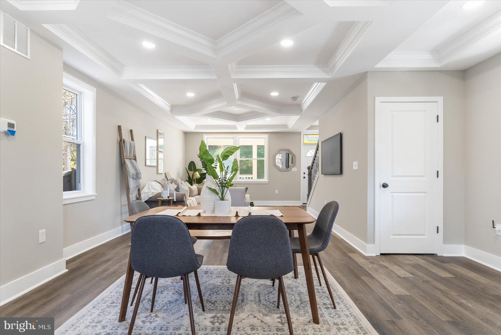 MOUNT WASHINGTON - Residential