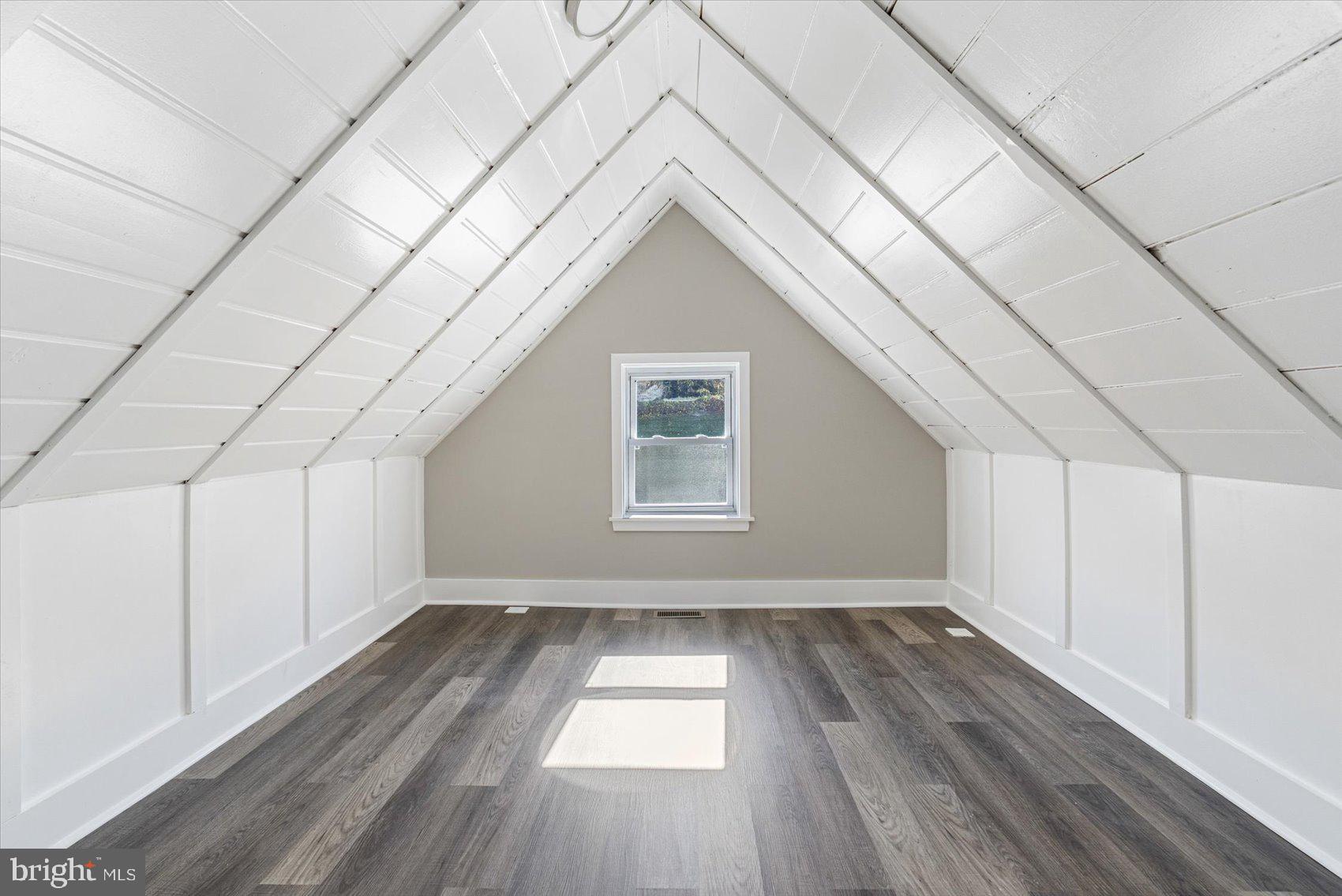 MOUNT WASHINGTON - Residential