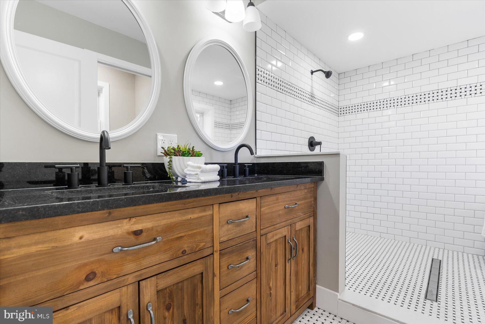 MOUNT WASHINGTON - Residential