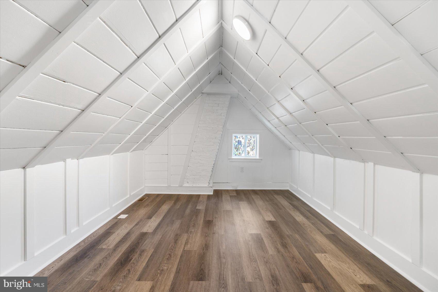 MOUNT WASHINGTON - Residential