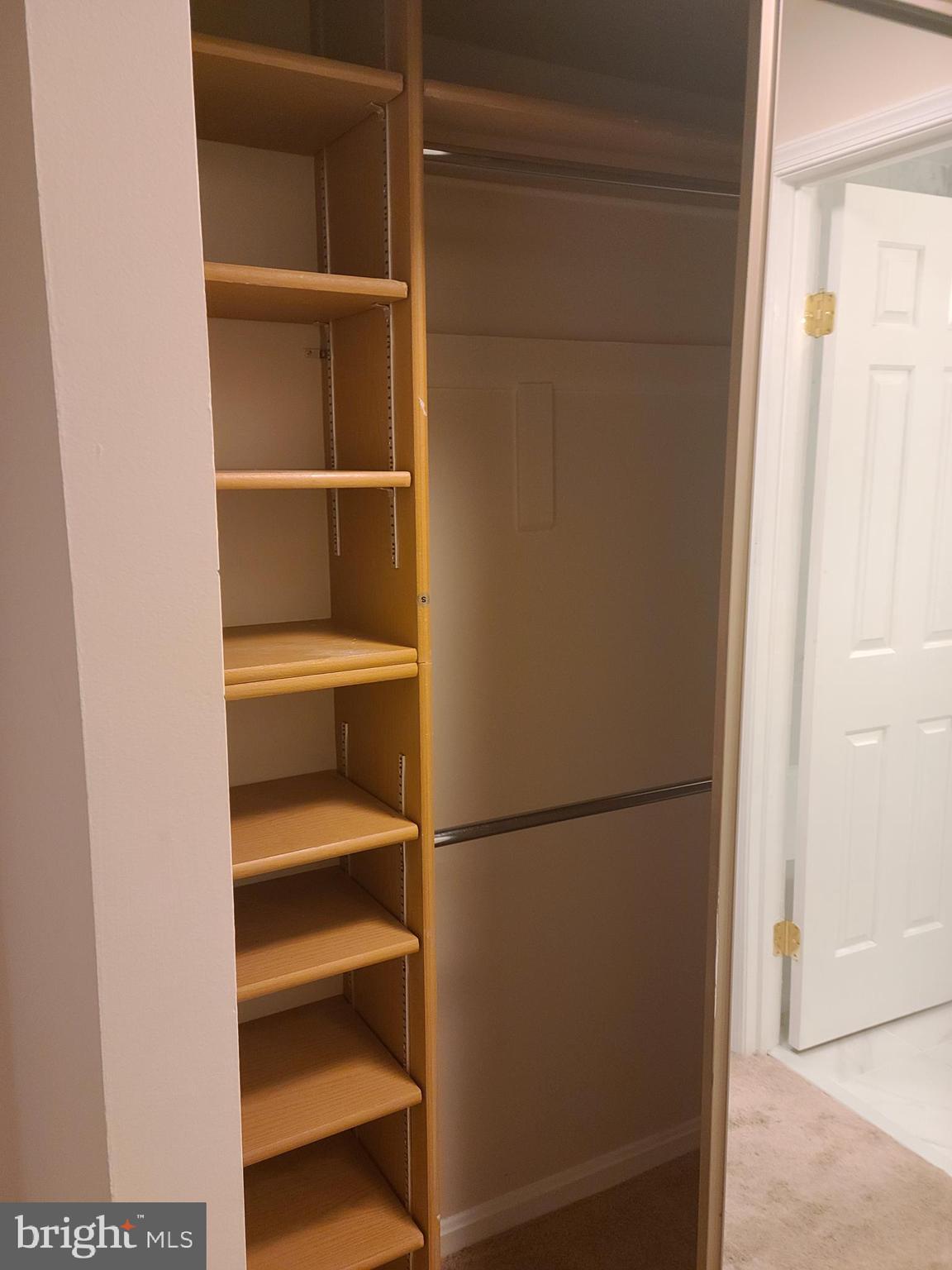 LAKESHORE - Residential Lease