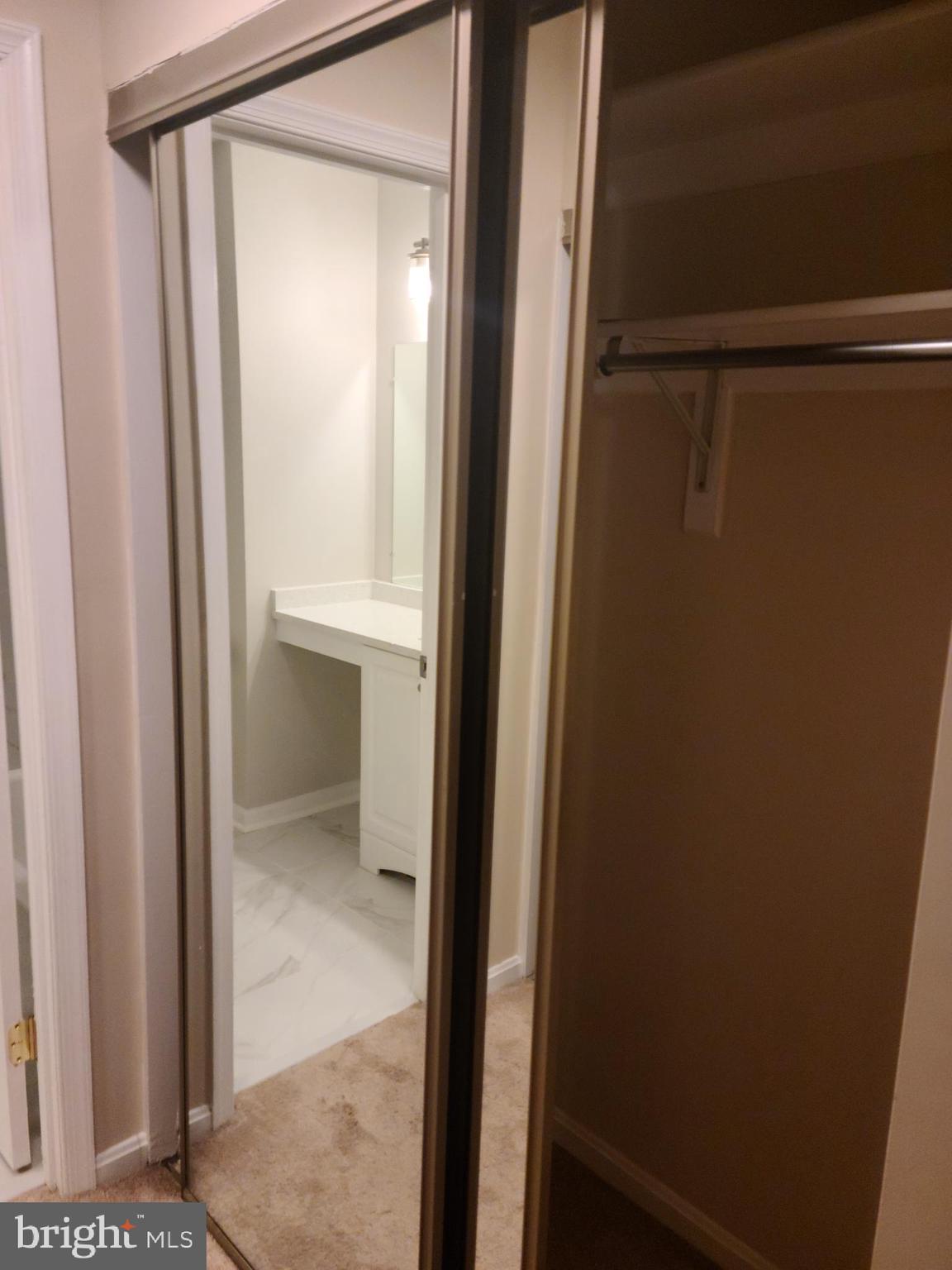 LAKESHORE - Residential Lease