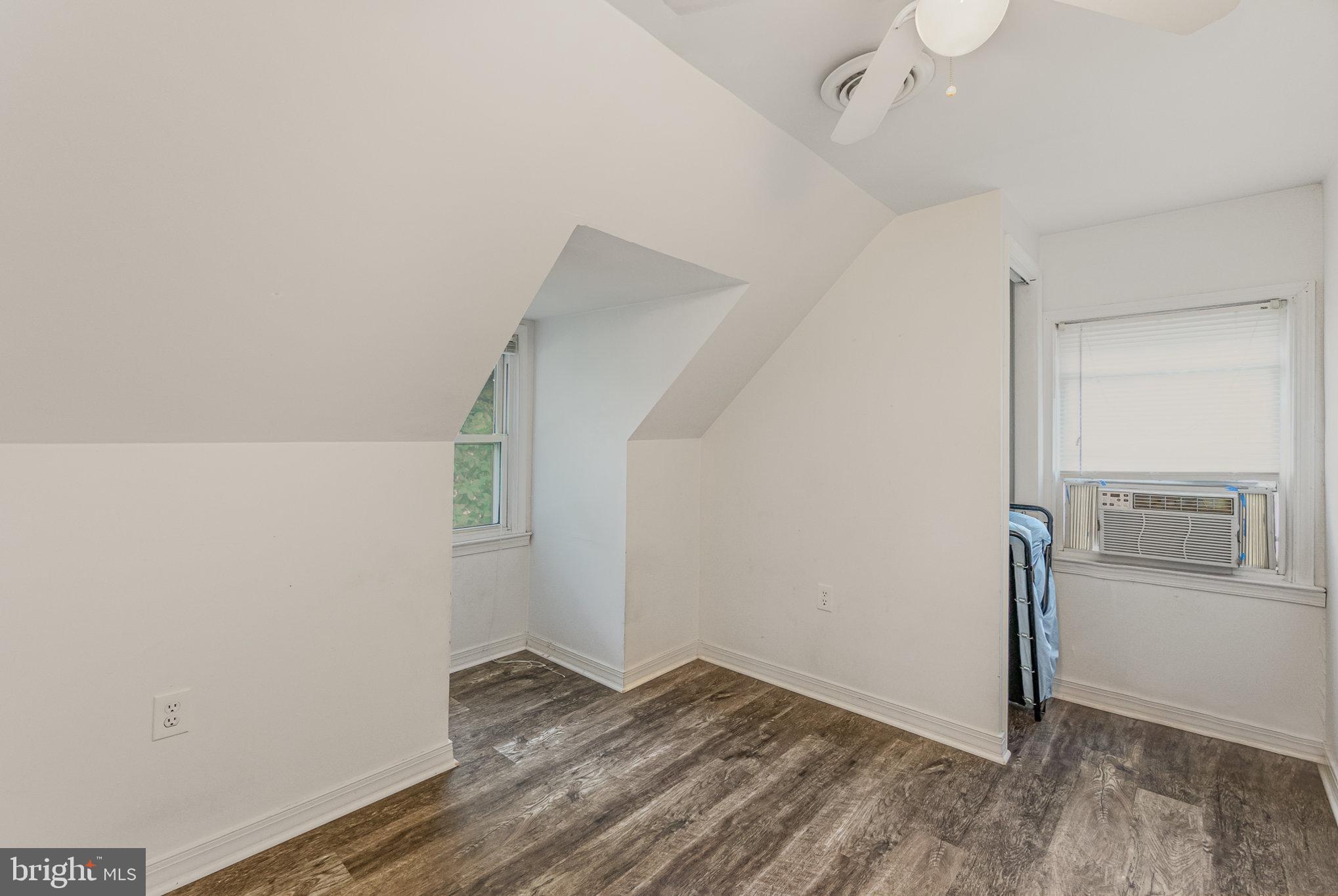 MIDDLESEX - Residential