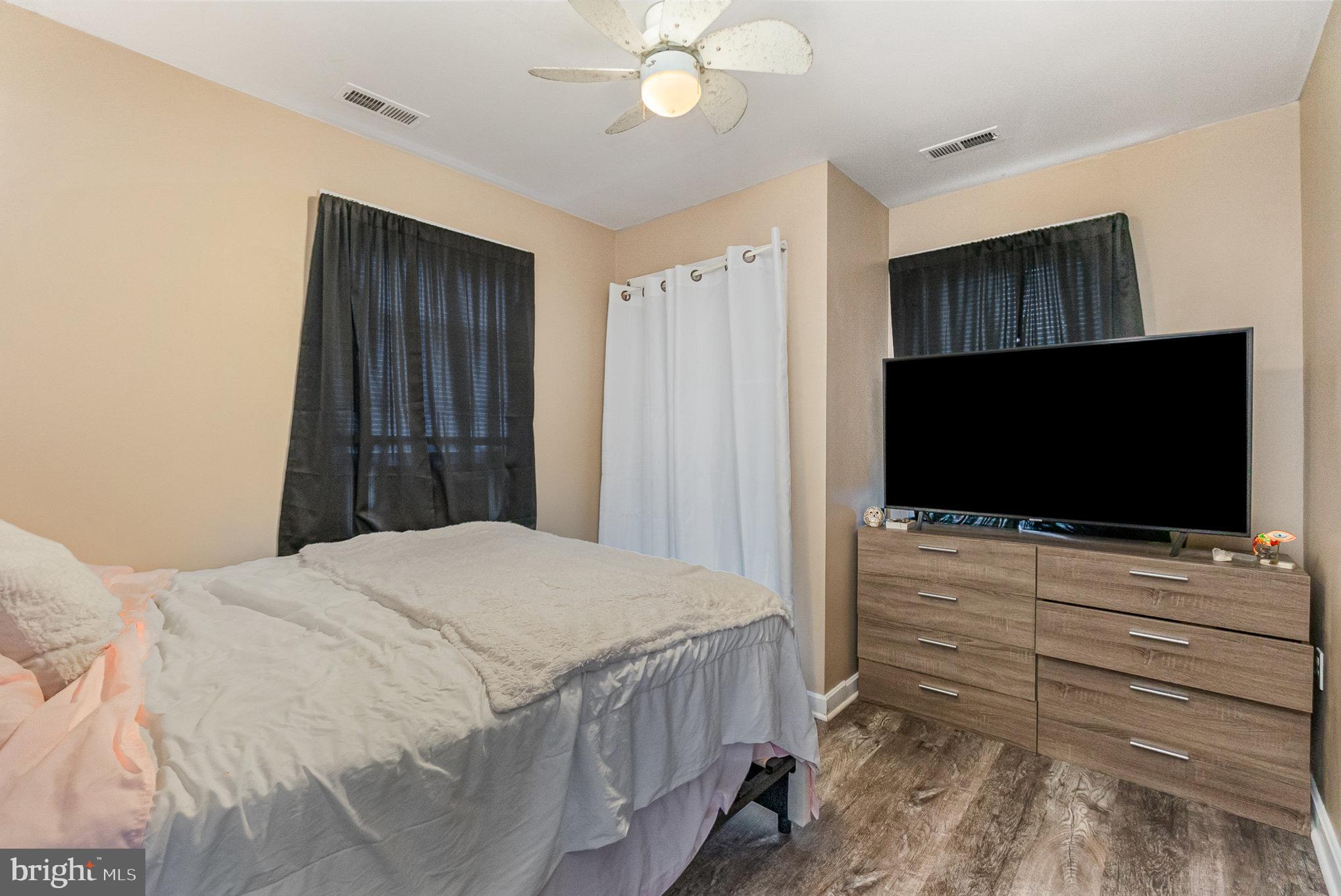 MIDDLESEX - Residential