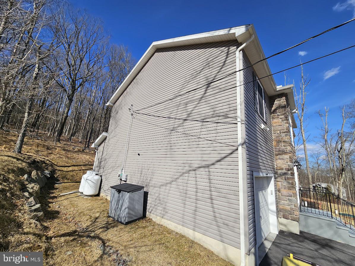 WEDGEWOOD LAKE ESTATES - Residential