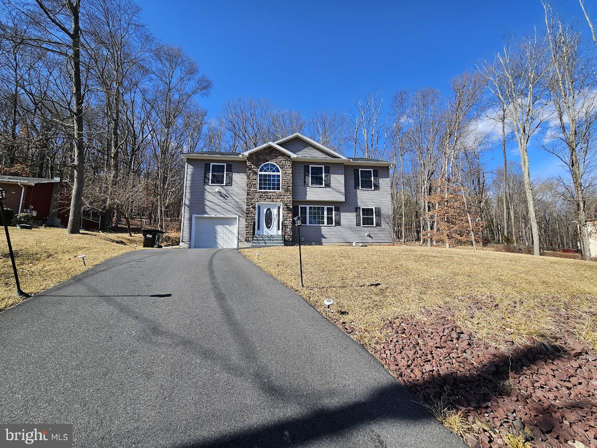 WEDGEWOOD LAKE ESTATES - Residential