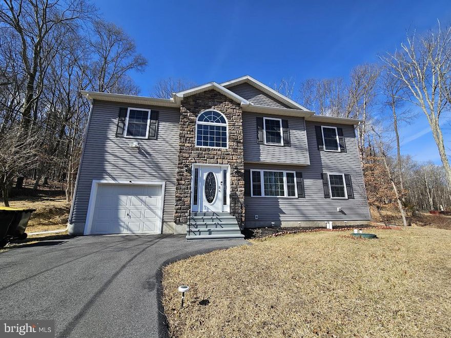 MOTIVATED SELLER, MUST SELL!

Nearly New Custom COLONIAL  In A Fantastic Location! This Immaculate  Home Offers 4 Beds/2.5Bath,Grand Entry Way w/  OPEN CONCEPT Floor Plan Makes For Grand Entertaining, Custom Kitchen Cabinetry ,Gas Stove For The Kitchen Enthusiast Breakfast Nook Makes Perfect For Casual Gatherings, Large Living Room Area w/ Stone Propane Fireplace. Primary Bedroom w/ Nice- Sized Walk- In Closet, Bath Suite w/ Double Vanity Sinks,& Walk In Shower & Garden Jetted Tub . Additional features Include , Central AC, Electrical Power Generator Hook Up, ADT Alarm System, Great Outdoor Space & 1-Car Garage! No HOA Fees, Well Water & Public Sewage, Conveniently Close To Down-Town Stroudsburg, Shopping, Restaurants, Parks, Pocono Attractions & Commuter Friendly Makes This Home A Must See. Schedule Your Private Showing Today.