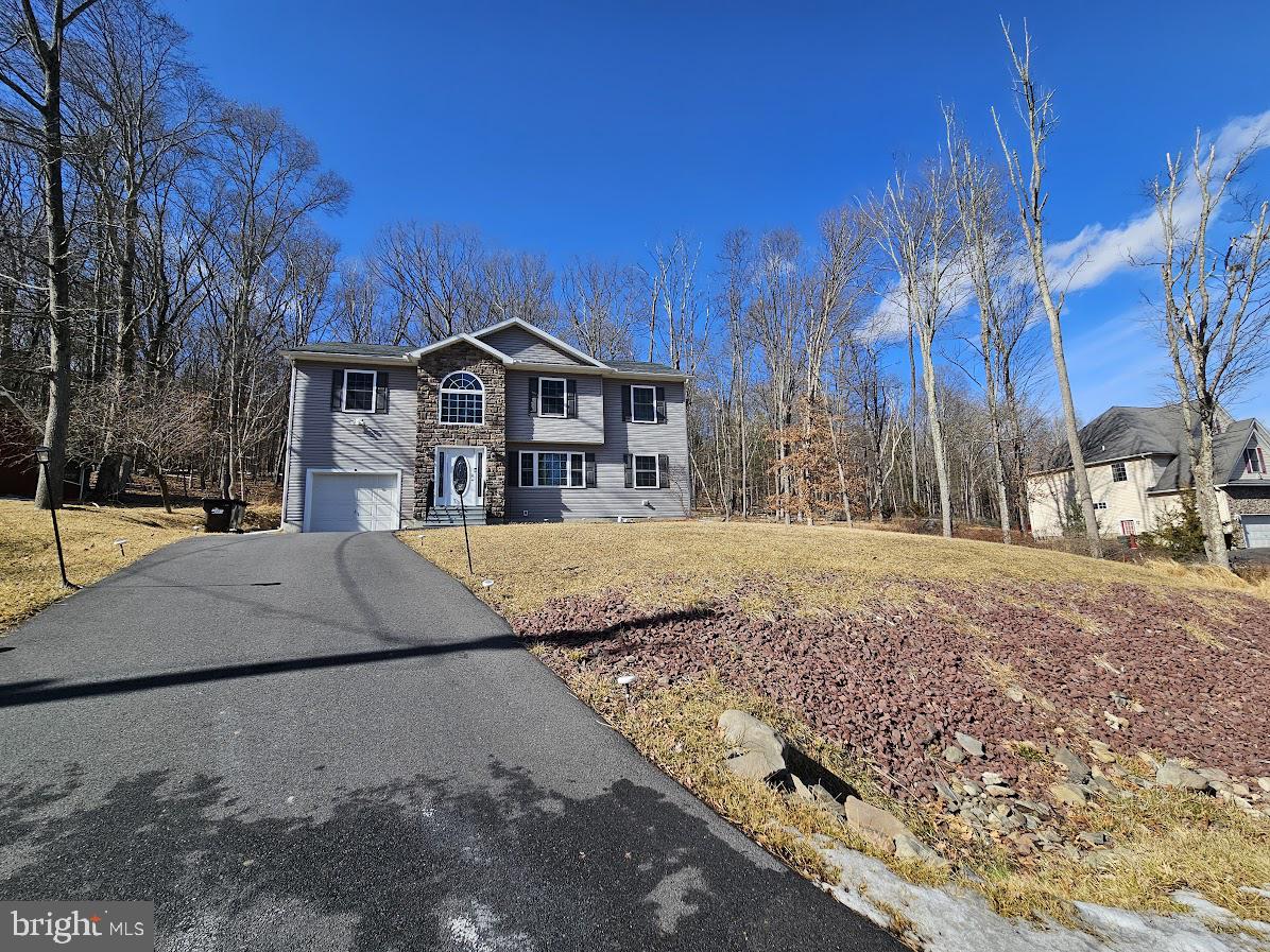 WEDGEWOOD LAKE ESTATES - Residential