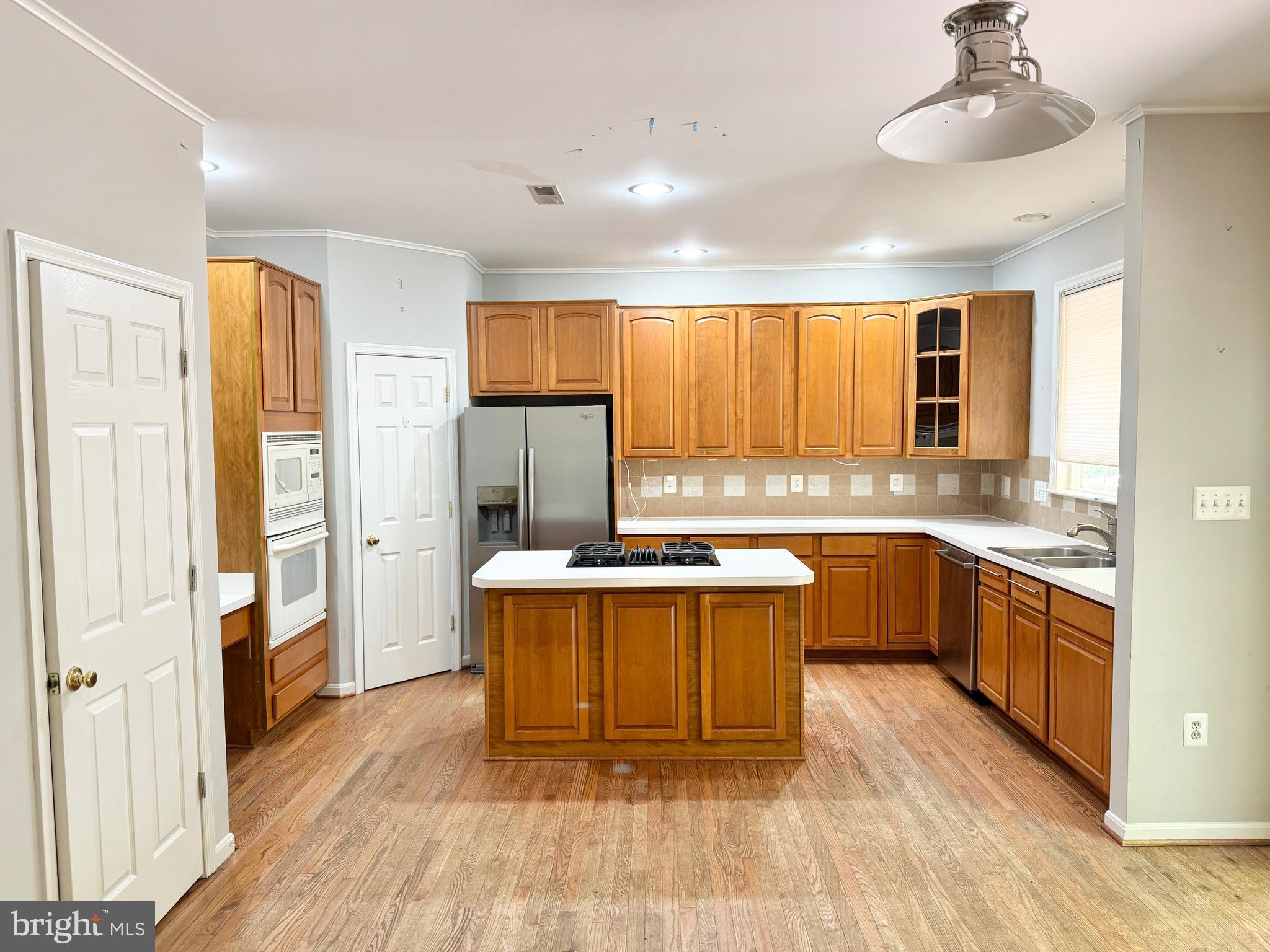 KERILL WOODS - Residential Lease