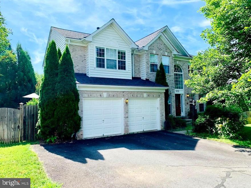 This huge 5 bedroom home with fully finished basement (6th bedroom NTC in basement - or office). 3.5 bathrooms. Full bathroom in the basement which makes a great guest suite. Recreation room also in the walk out basement. 5 bedrooms upstairs. Huge master bedroom with vaulted ceiling, master suite with jacuzzi tub and walk in closets. Main level has an office with built in bookshelves. Formal sitting room and formal dining room in the front of the home. Open concept family room and kitchen area with breakfast area opening onto a fabulous back multi level deck with loads of private tree's and bushes and fully fenced yard. Only minutes to the front gate of Quantico. Easy access to the VRE and I95 for commuters. Handy to Southbridge shopping, restaurants and Wegmans plus Potomac Mills shopping areas. School options include John Paul Jones the Great high school. Pets on a case by case basis.