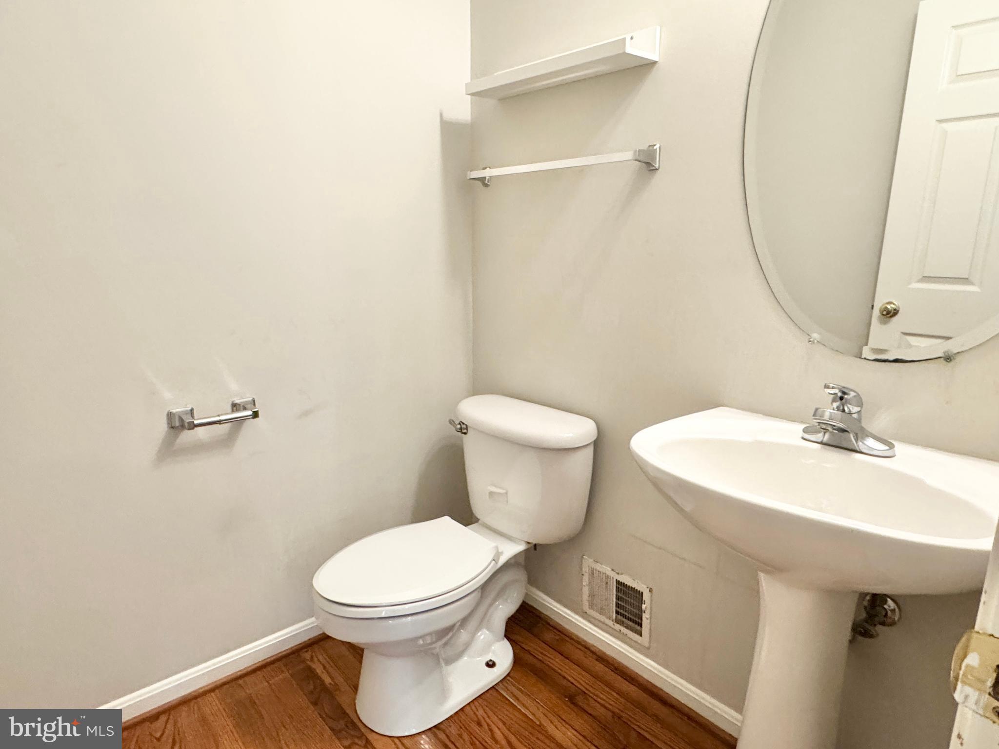 KERILL WOODS - Residential Lease