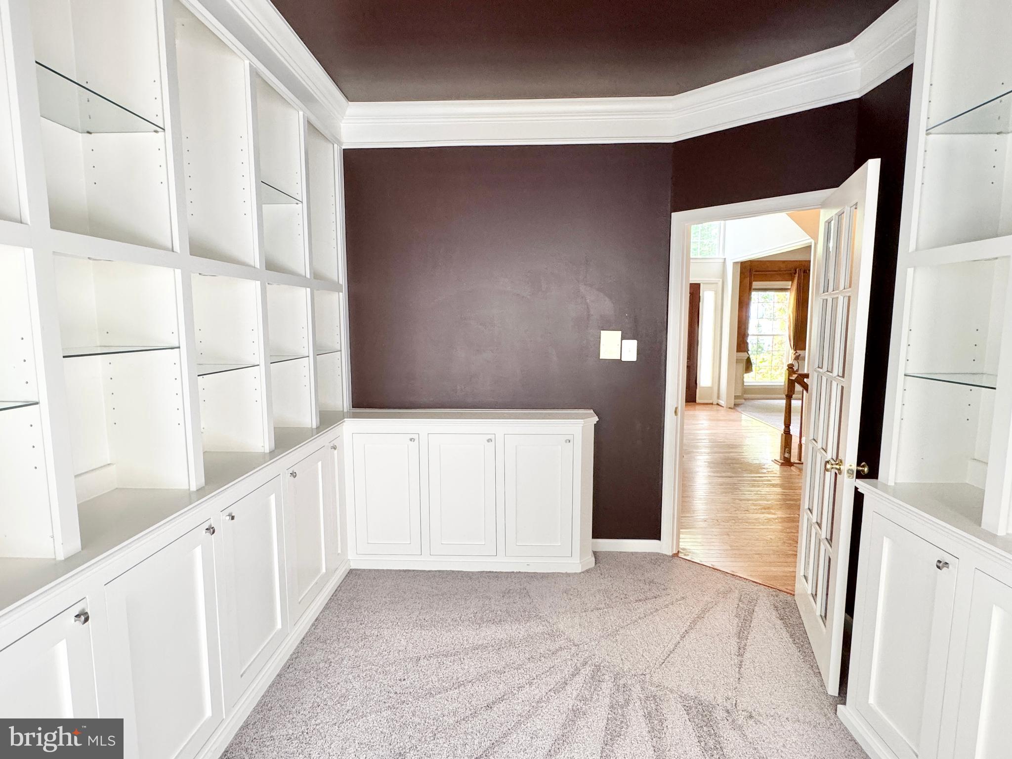 KERILL WOODS - Residential Lease