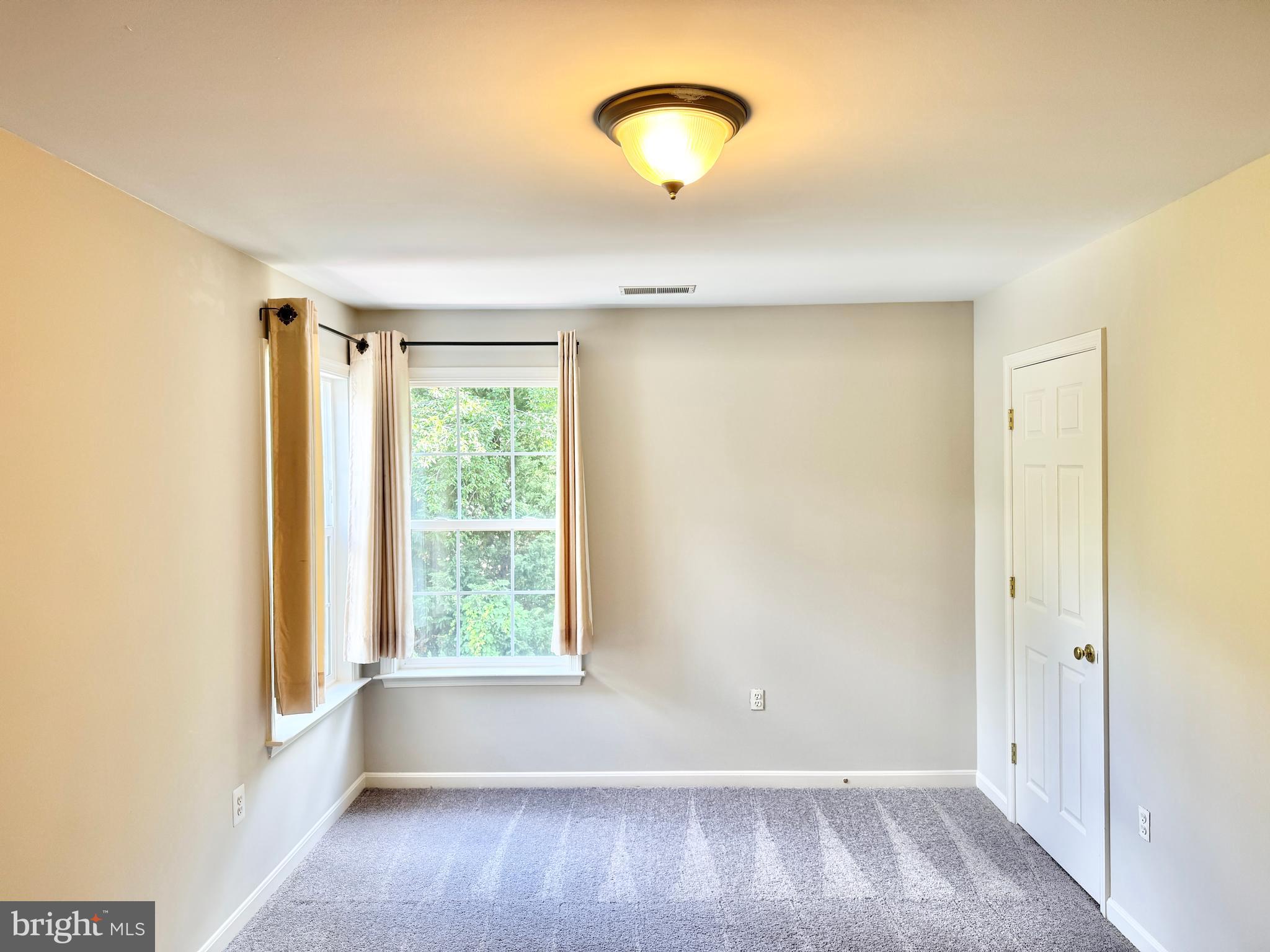 KERILL WOODS - Residential Lease