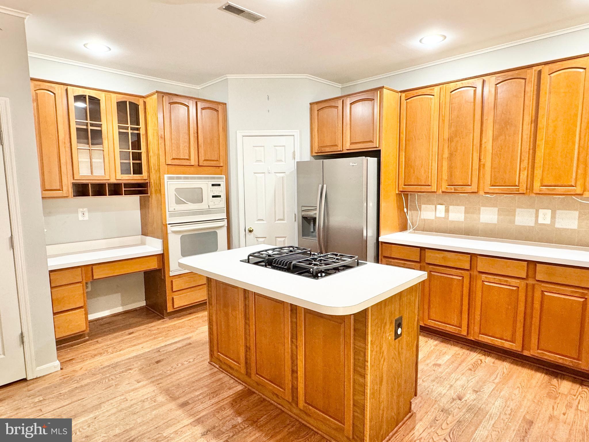 KERILL WOODS - Residential Lease