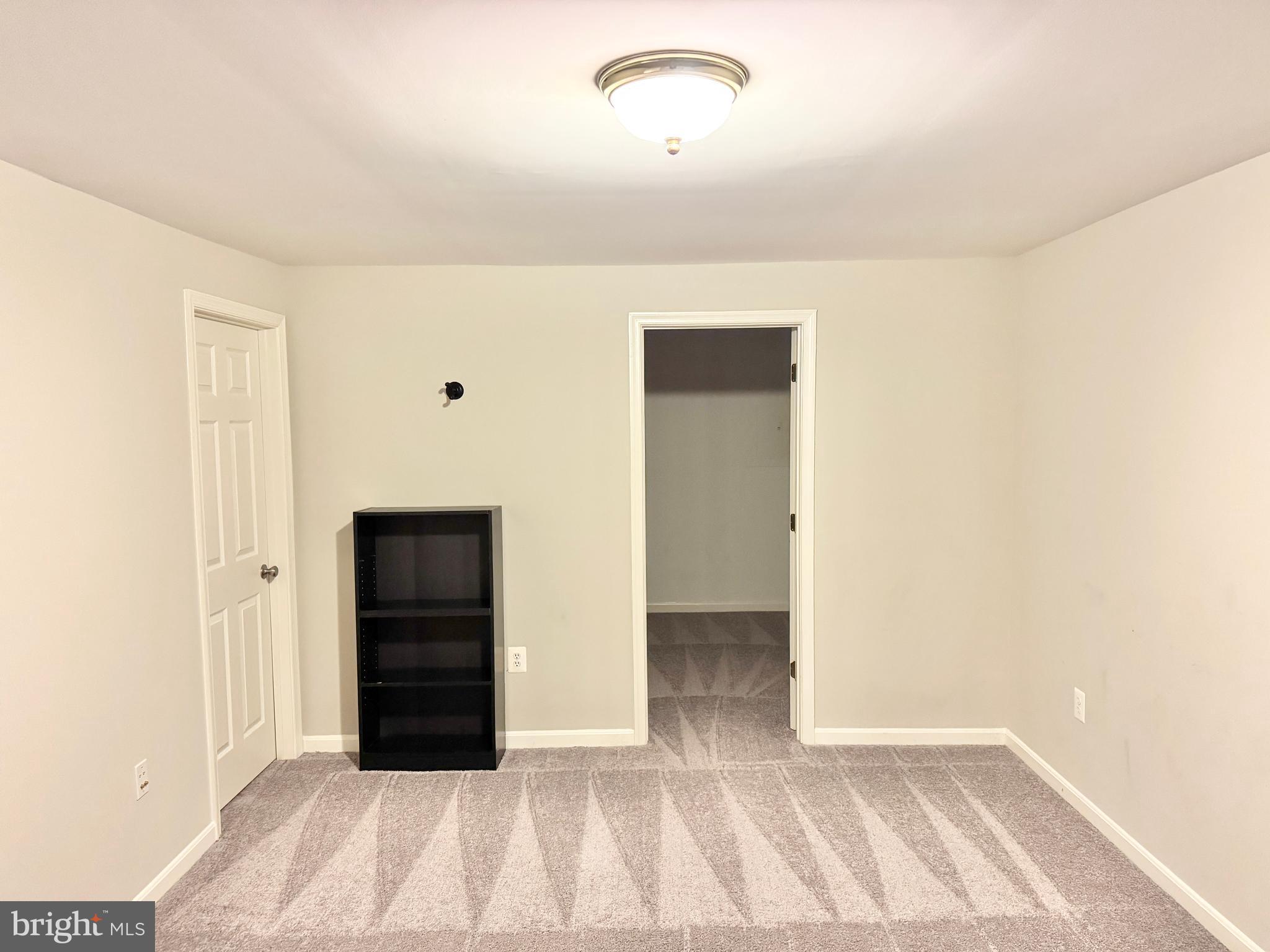 KERILL WOODS - Residential Lease