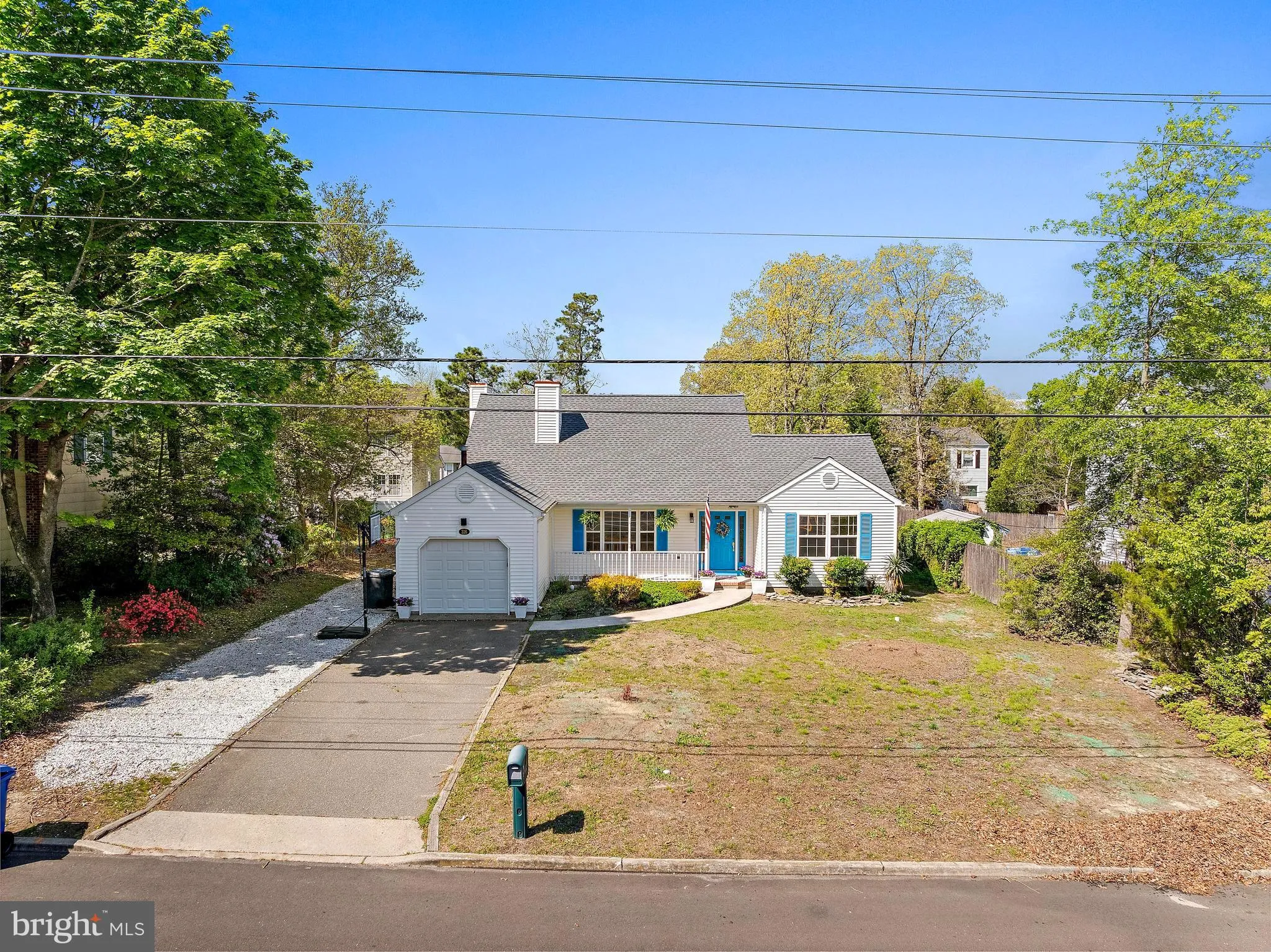 Manahawkin, New Jersey 08050, United States, 3 Bedrooms Bedrooms, ,3 BathroomsBathrooms,Residential,Contingent,127559