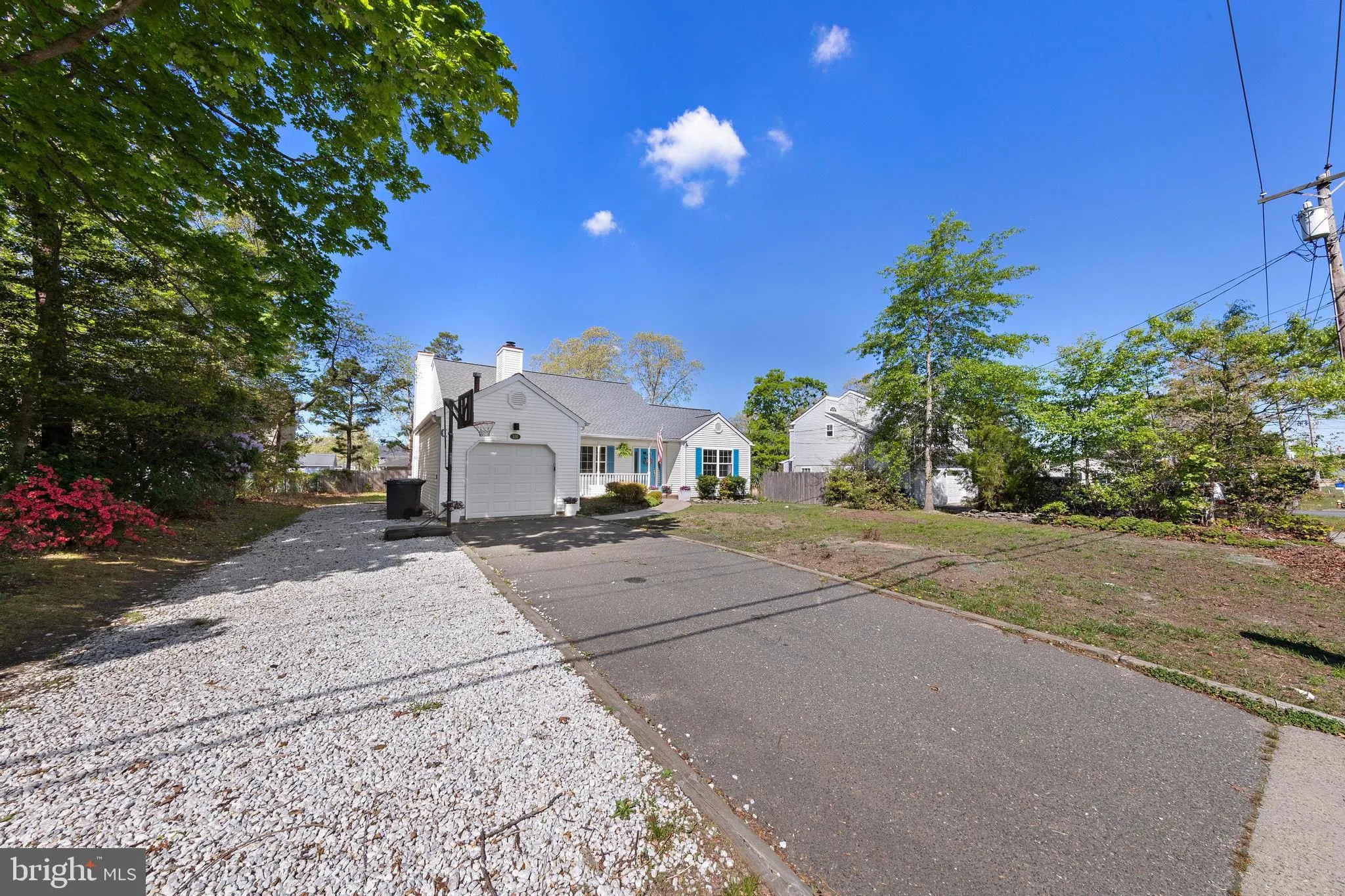 Manahawkin, New Jersey 08050, United States, 3 Bedrooms Bedrooms, ,3 BathroomsBathrooms,Residential,Contingent,127559