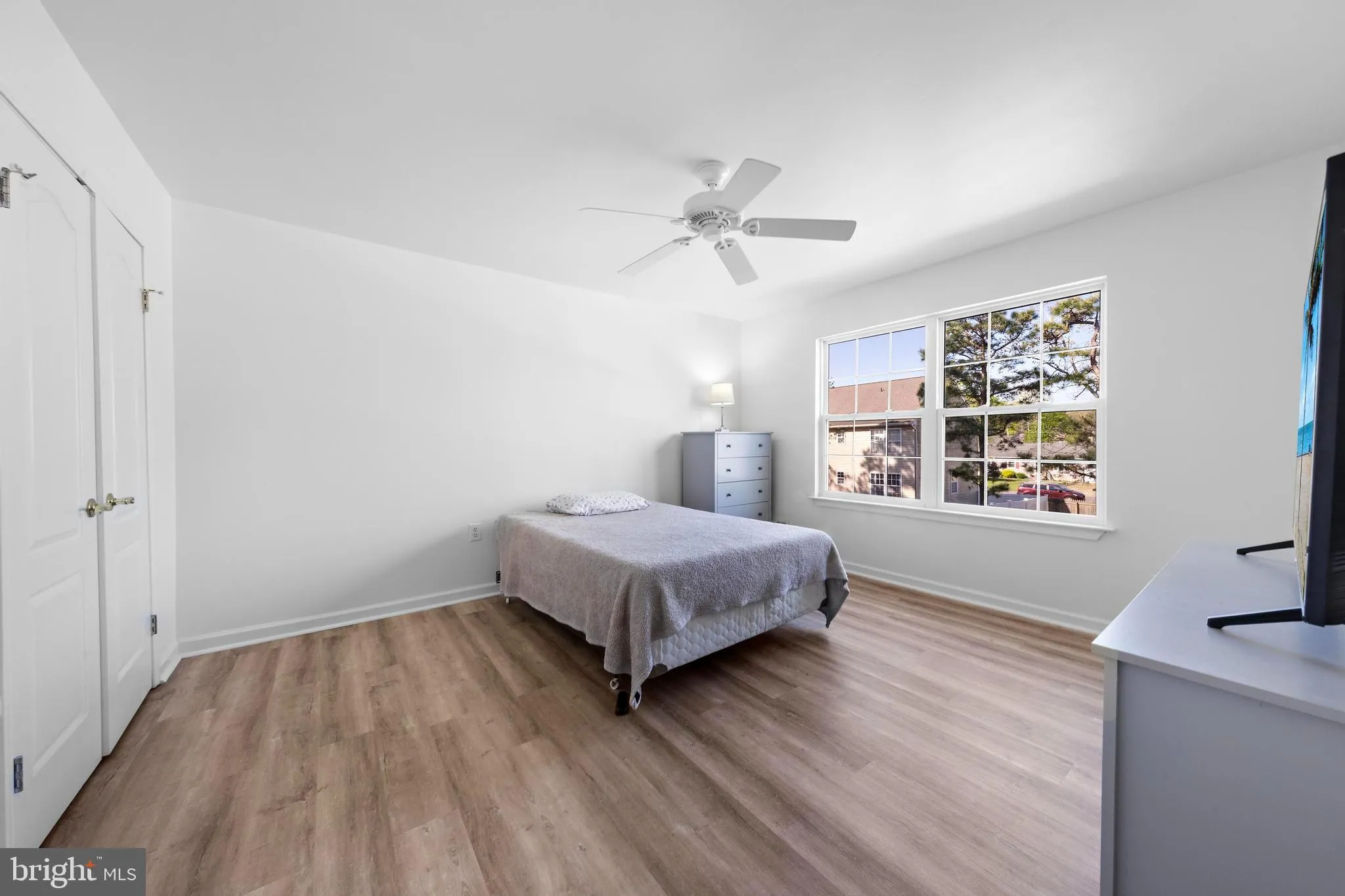 Manahawkin, New Jersey 08050, United States, 3 Bedrooms Bedrooms, ,3 BathroomsBathrooms,Residential,Contingent,127559