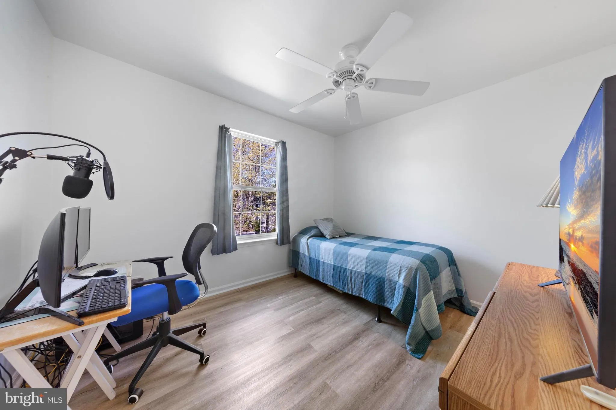 Manahawkin, New Jersey 08050, United States, 3 Bedrooms Bedrooms, ,3 BathroomsBathrooms,Residential,Contingent,127559