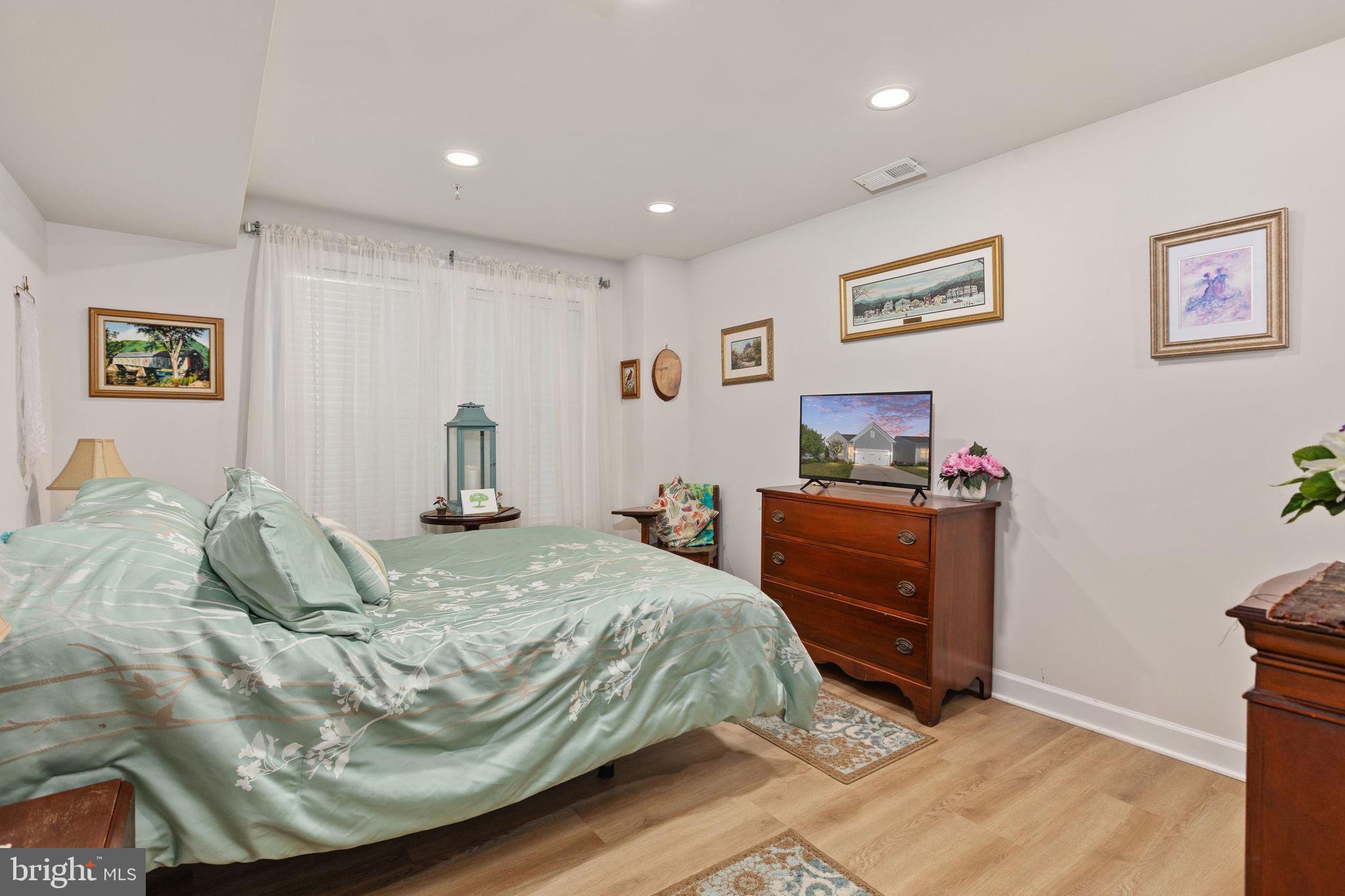 CELEBRATE VIRGINIA NORTH - Residential