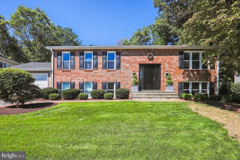 Homes For Sale - 15208 Bunchberry Court<br/> NORTH POTOMAC, MD 20878