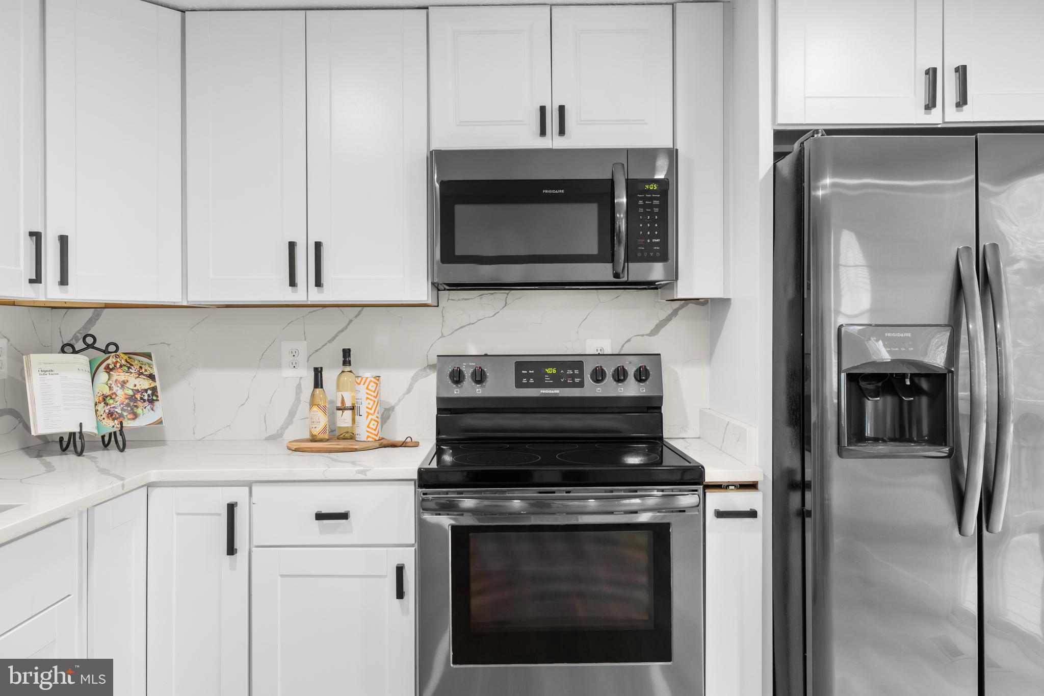 RESTON - Residential