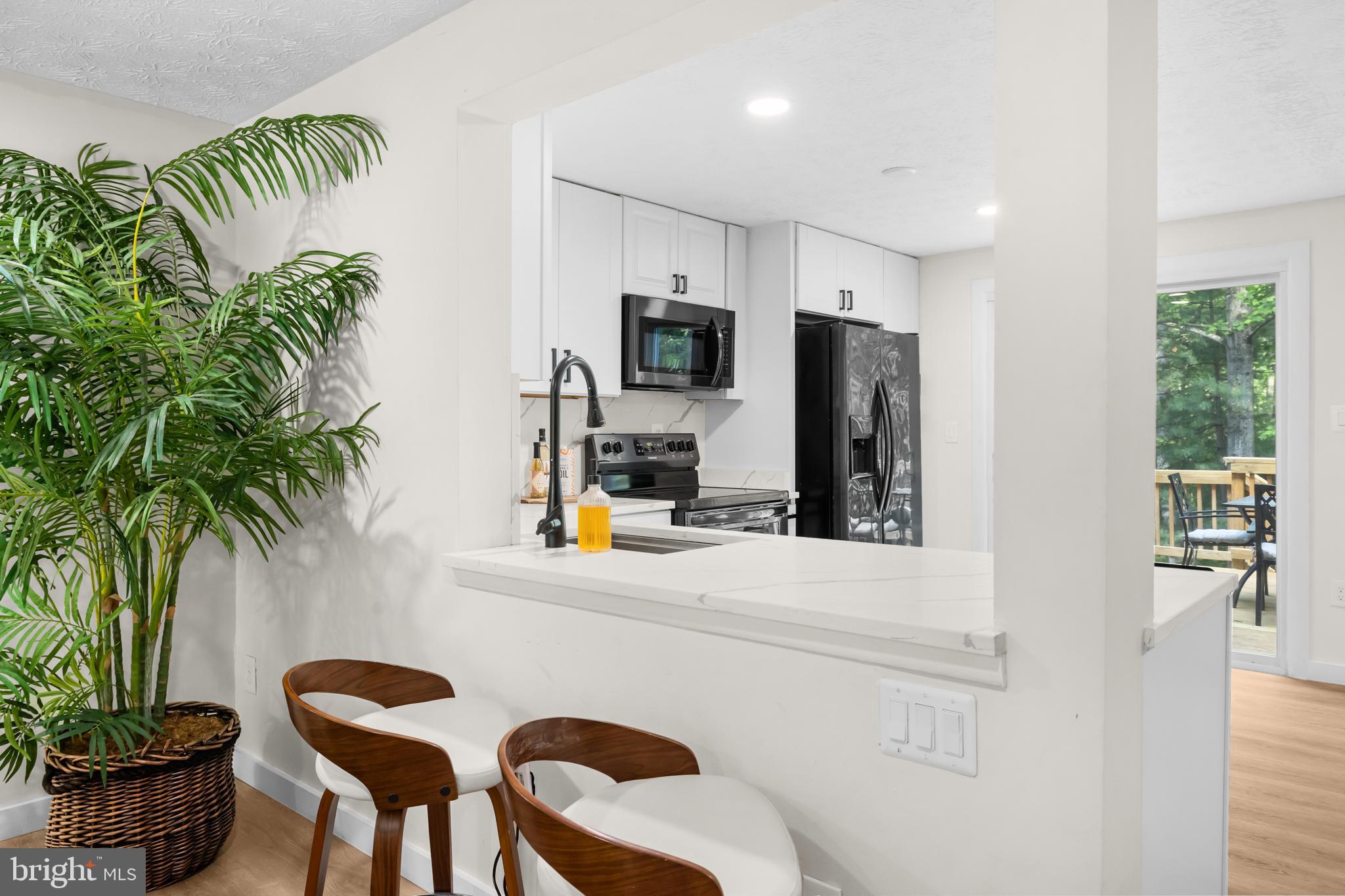 RESTON - Residential