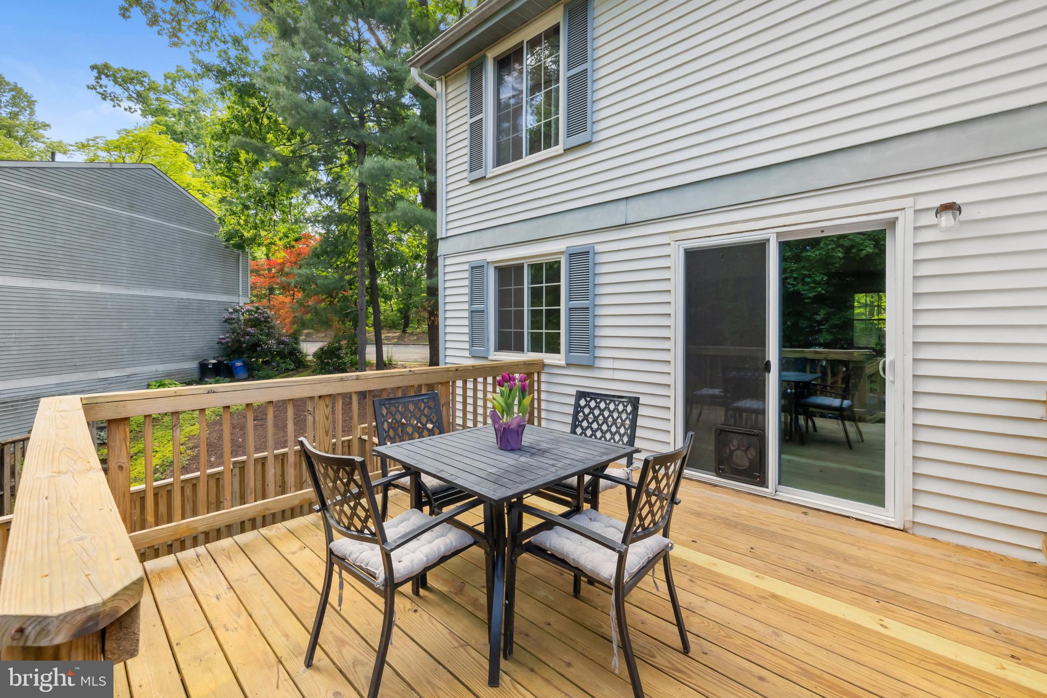 RESTON - Residential