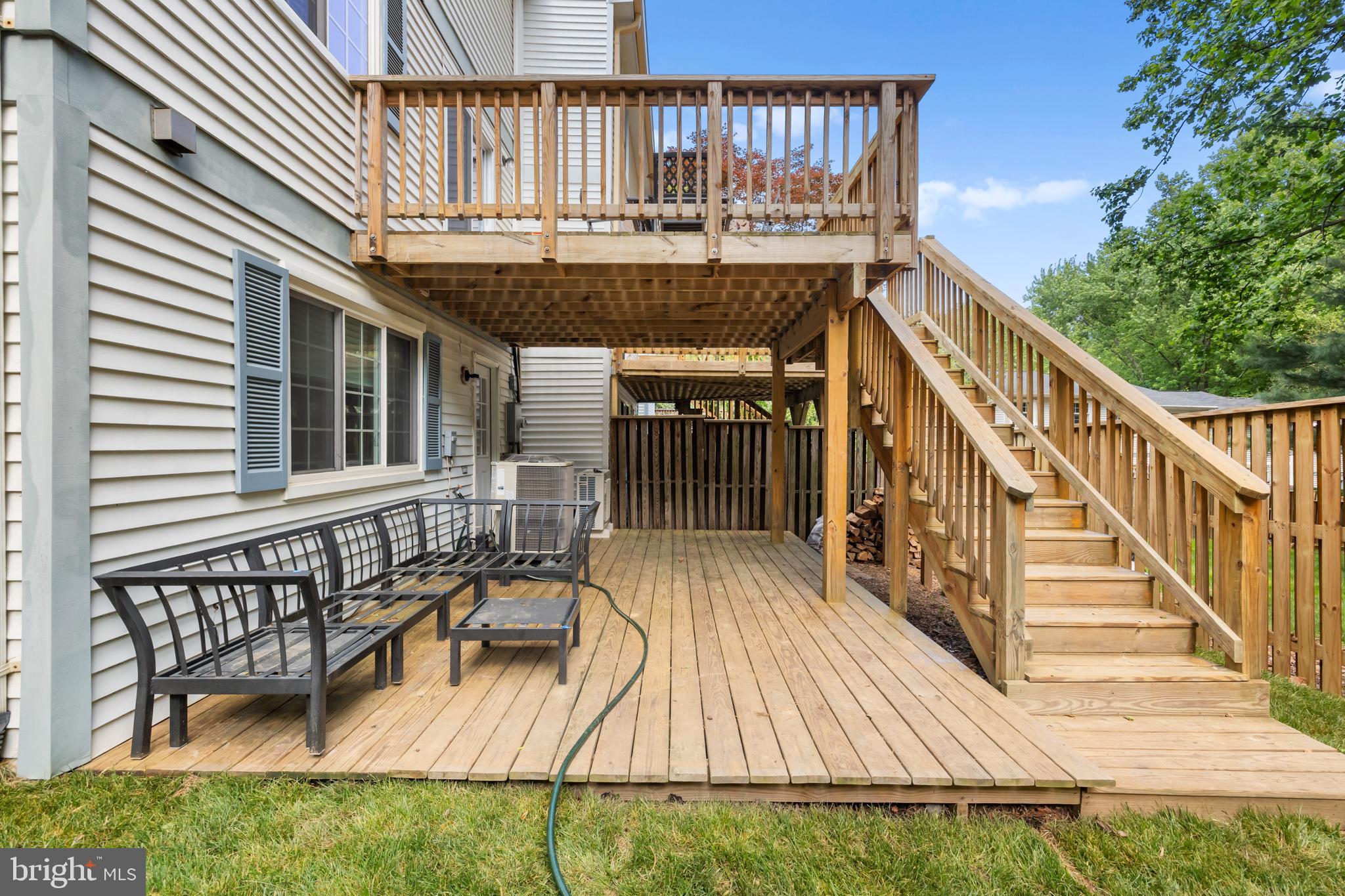 RESTON - Residential