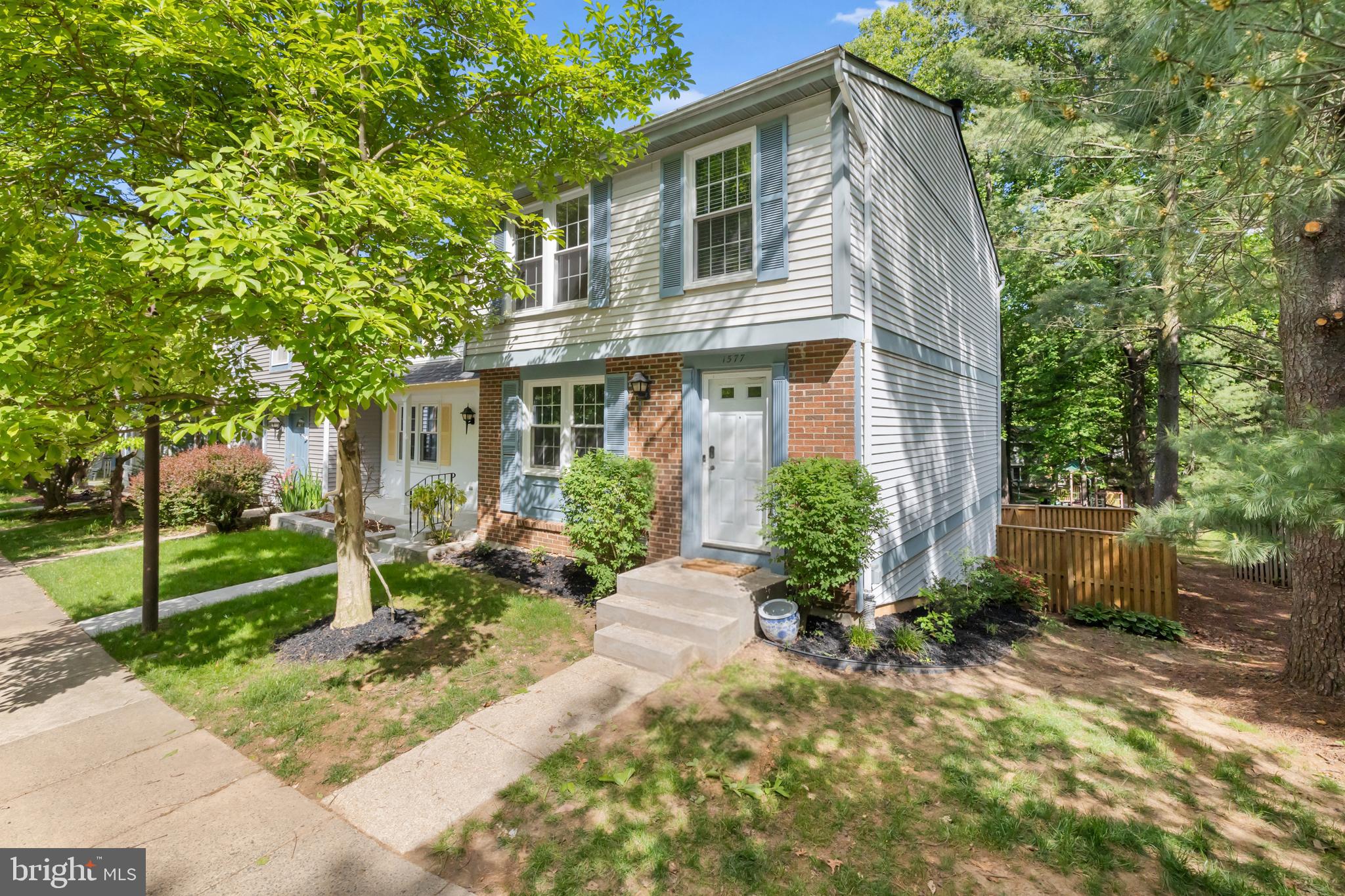RESTON - Residential