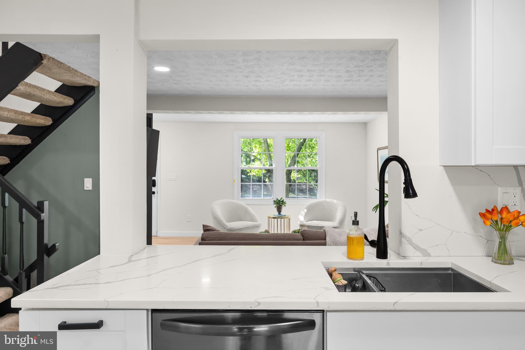 RESTON - Residential