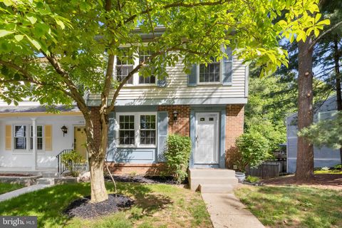 Photo of 1577 Bennington Woods Court, RESTON, VA 20194 (MLS # VAFX2304514)