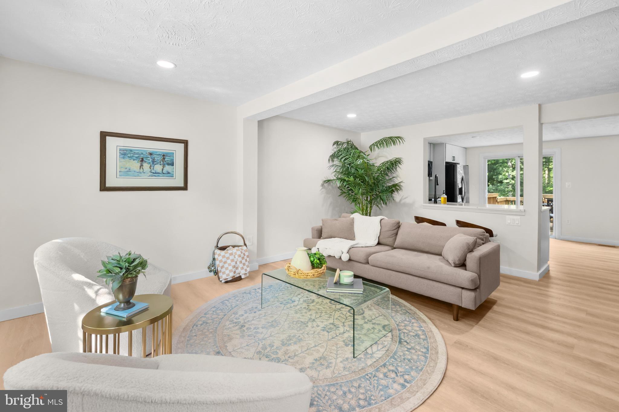 RESTON - Residential