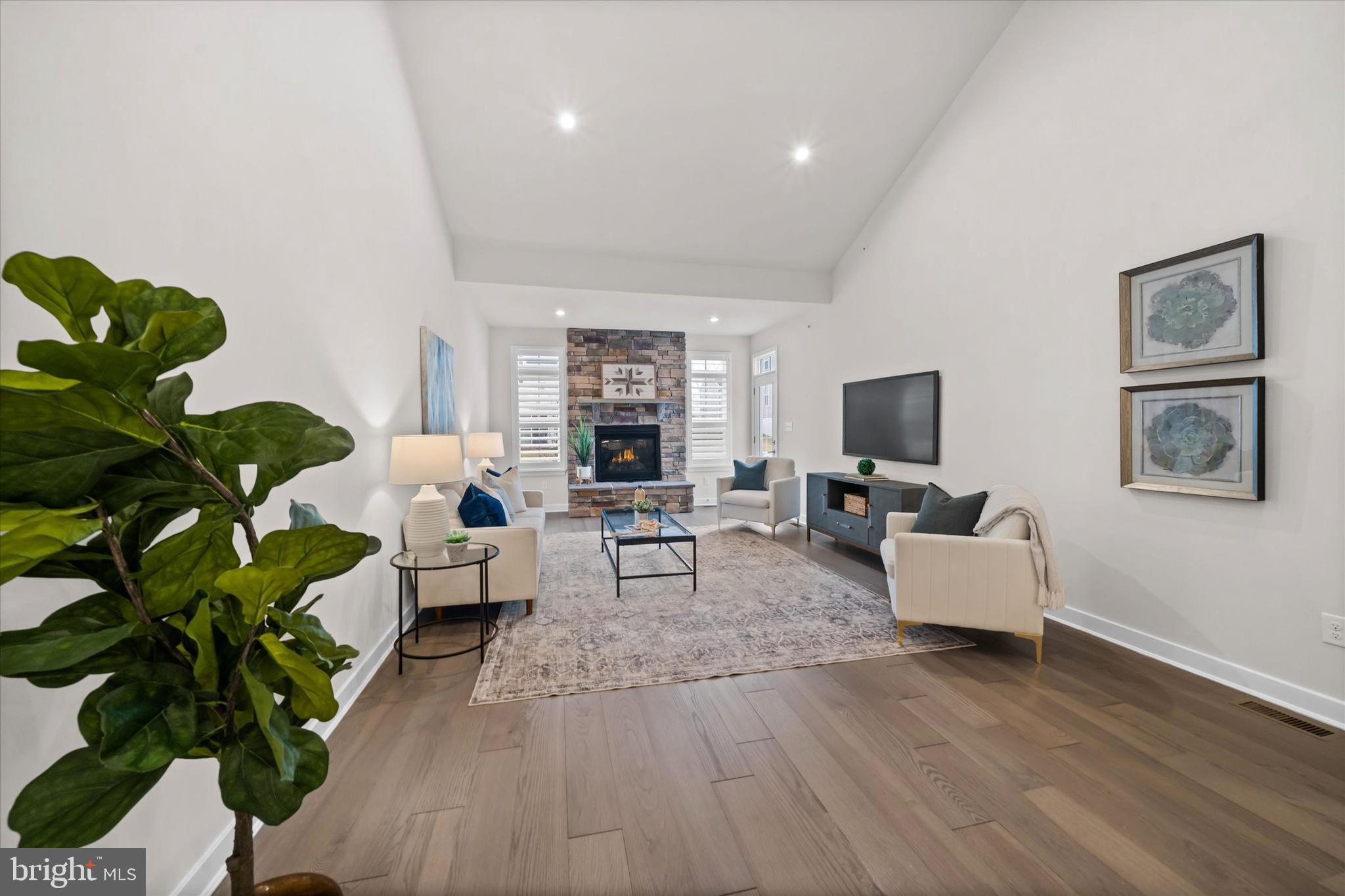 LONGWOOD PRESERVE - Residential